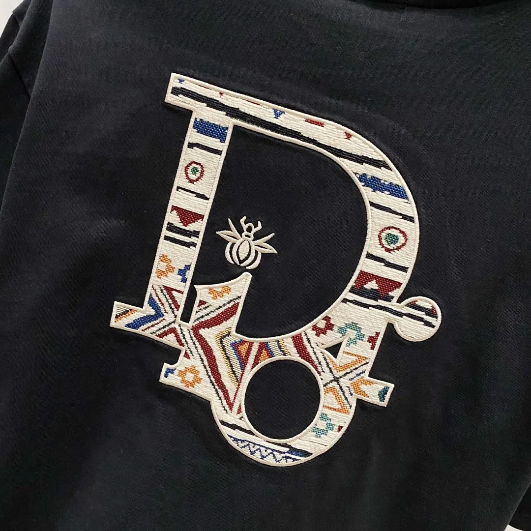 🅿️210 DIOR Dior 320g round neck short-sleeved T-shirt. Heavy craftsmanship of bees on the front and rear panels. Letter LOGO embroidery. Official synchronization. 1:1 original mold opening. Fashionable personality. Versatile trend. Pure original quality. Original washed fabric. Tag. Collar label. Washed wheat. Three labels complete. Color: Black. White. Size: S-XL