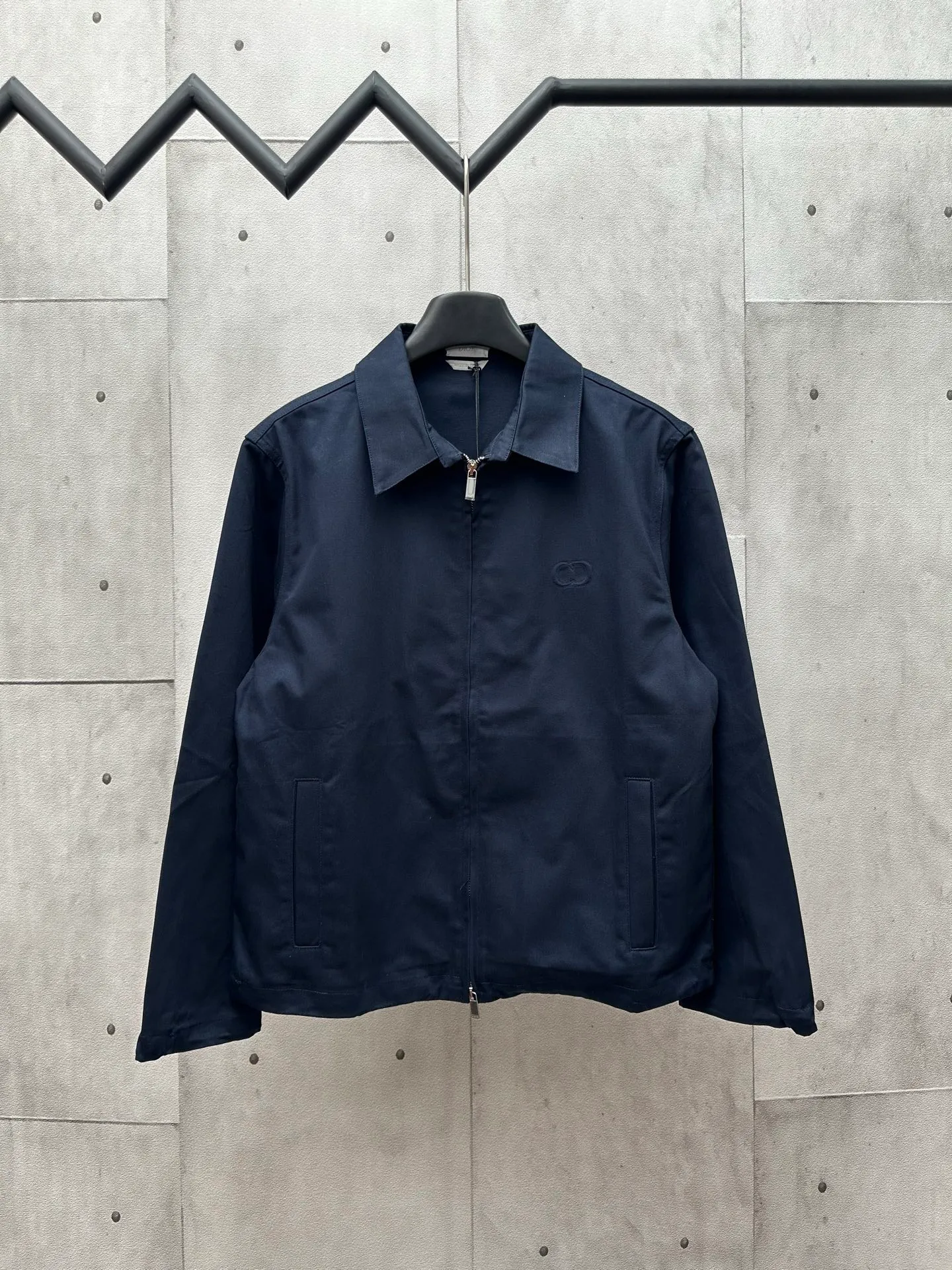 🅿️540 DIOR Dior 25ss new navy blue cotton twill jacket. Classic style shows casual style. Drawstring at the bottom. Size: S M L XL