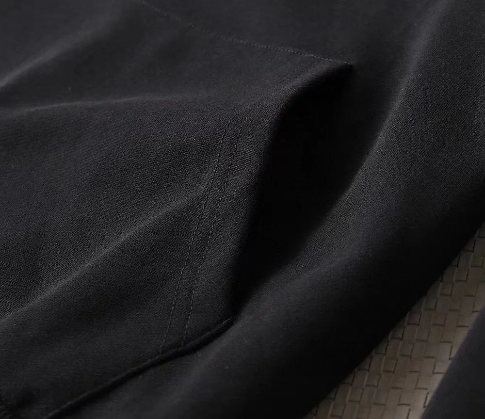🅿️240 brand [DIOR Dior] (good news for fat people) 2025ss autumn latest long-sleeved round-neck sweatshirt, on sale simultaneously on the official website. Refreshing and breathable. Made of top Tencel Roman. Comfortable and soft. 3D three-dimensional clarity. Super fashion sense. Great for gifting and keeping for yourself. Size: M-5XL (can wear up to 220 pounds)