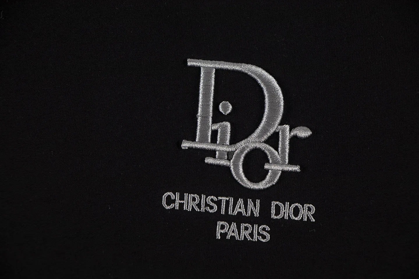 🅿️180 Dior*2026 latest short-sleeved material: high version 300g double yarn combed cotton Size: S M L XL Color: black white Style number: W2639