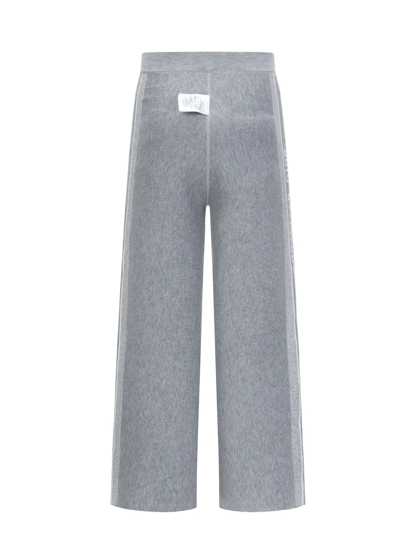 🅿️490 [High Quality] CD 25FW presbyopic reversible cashmere trousers (grey) The fabric is made of imported cashmere yarn double-sided jacquard fabric and can be worn on both sides. The fabric uses monogram jacquard double weaving technology to present the brand's iconic presbyopia pattern, which combines luxurious texture with practical functions. Swiss machine embroidery stitching technology ensures every detail is exquisite and perfect, and the stitches are even and delicate. The classic straight-leg design subtly modifies the leg lines, making the upper body slim and elegant. Double-sided jacquard technology keeps both sides of the fabric flat and crisp, making it comfortable and layered. Selected high-quality cashmere yarn brings a soft and skin-friendly touch experience while having good warmth retention and breathability. The overall craftsmanship is exquisite, and high-end quality is reflected from fabric weaving to finished product sewing. It is an exquisite item that is both fashionable and practical. Size:S/M/L