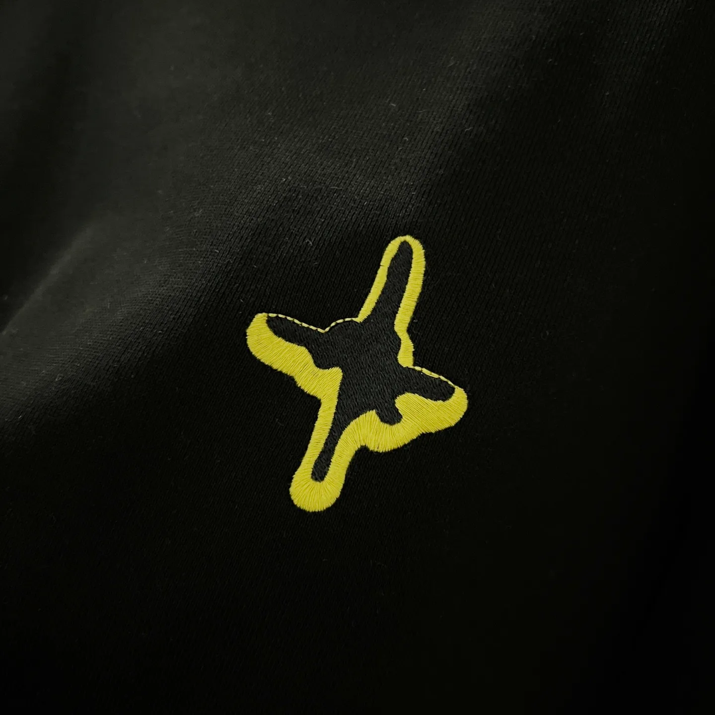 🅿️250 DIOR/Dior 420g pure cotton round neck sweatshirt, chest hand and sleeve embroidery🪡letter LOGO micro-labeling technology, official synchronization, high version, high quality, fashionable personality, versatile trend, pure original quality, original fabric, hang tag, collar label, washed wheat, complete three standards, color: black, white. Size: XS-L