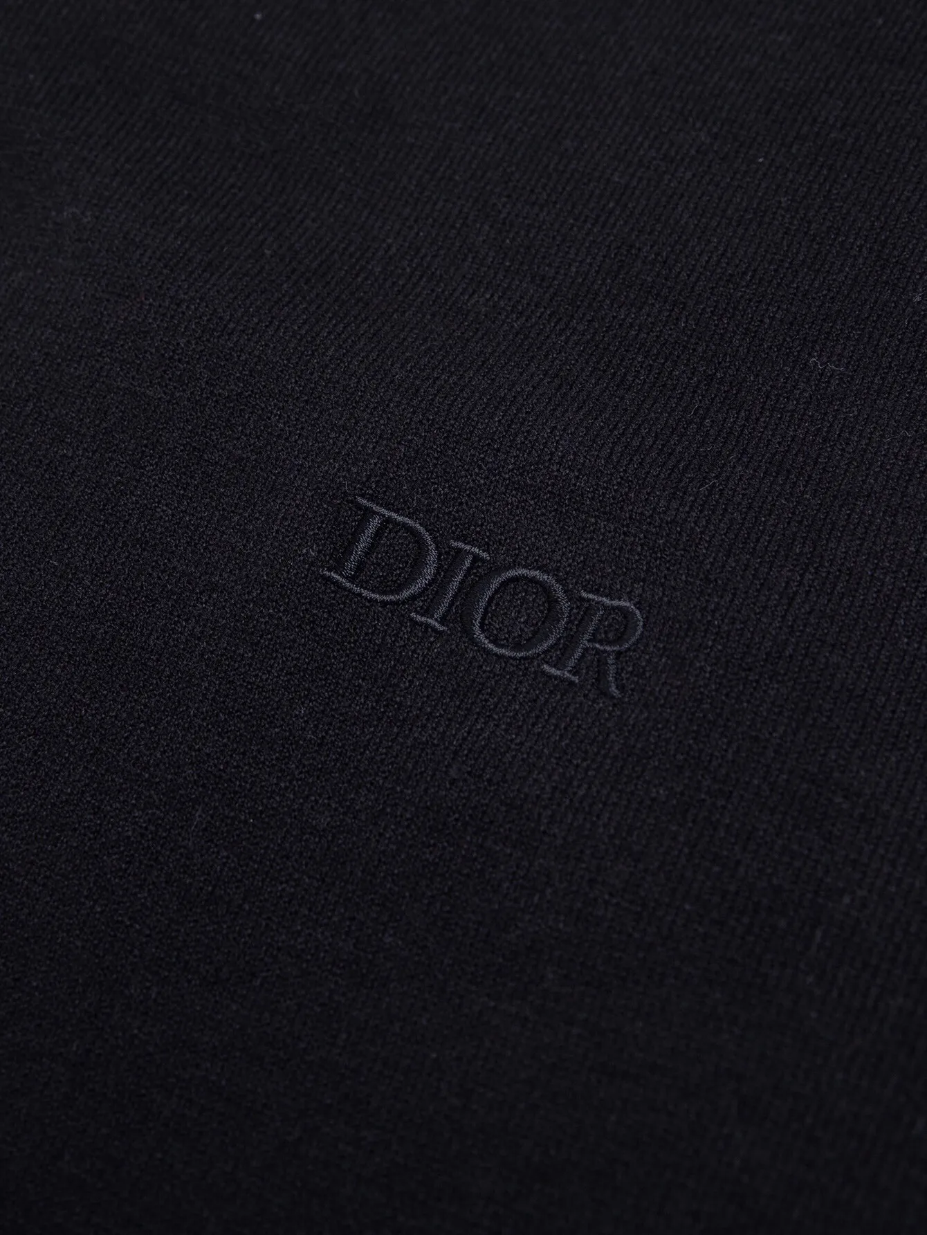 🅿️260 (ZP version) -Dior official website classic style, simple letter embroidery, wool blended round neck knitted short sleeves, same style for men and women -Using ZP custom-dyed fabrics, threads are custom-dyed in the same cylinder with zero color difference, full set of accessories customized to distinguish the market currency, welcome to compare -Color White Black Wheat Green -Size S M L XL