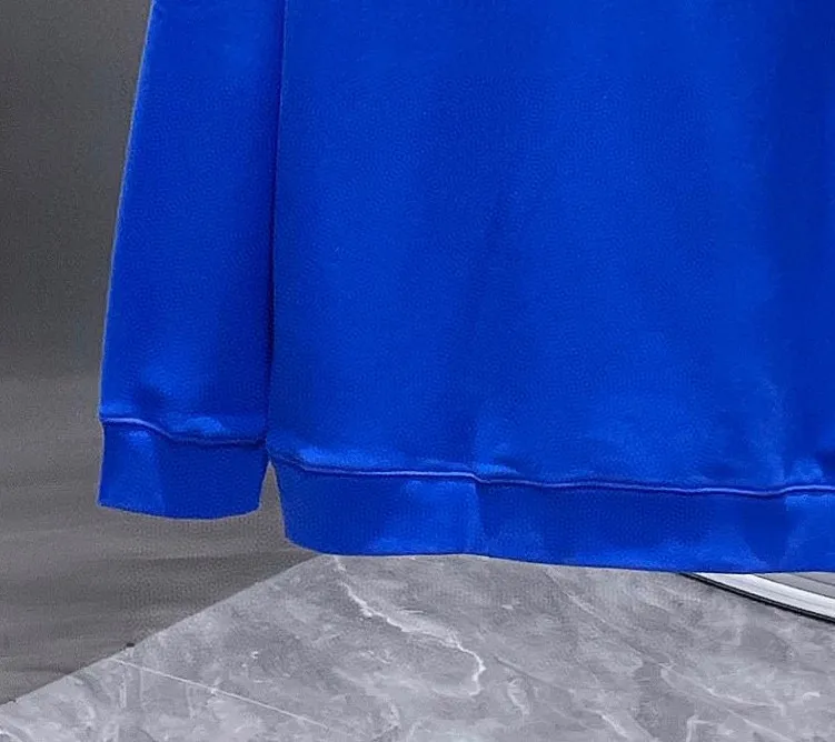 🅿️220 Straight brand [DIOR Dior] (good news for fat people) 2025ss autumn latest long-sleeved round neck sweatshirt, on sale simultaneously on the official website. Refreshing and breathable. Made of top Tencel Roman. Comfortable and soft. 3D three-dimensional clarity. Super fashion sense. Great gift for your own use. Size: M-5XL (can wear up to 220 pounds)