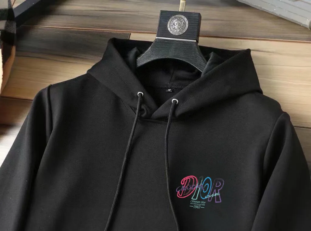 🅿️400 [DIOR Dior] (Fat Man Gospel) hot-selling suit is coming. Focus on the original version of the official website. 2025 new hot-selling cardigan sweater suit. The original order is the best product. 🇭🇰The meticulous work of top designers is dedicated to a fitting and perfect upper body effect. All-natural high-quality Roman cotton 100%, close-fitting comfort, noble and elegant! Original hardware embodies elegance and nobility! Counter size: M-5XL (maximum wear up to 220 pounds)