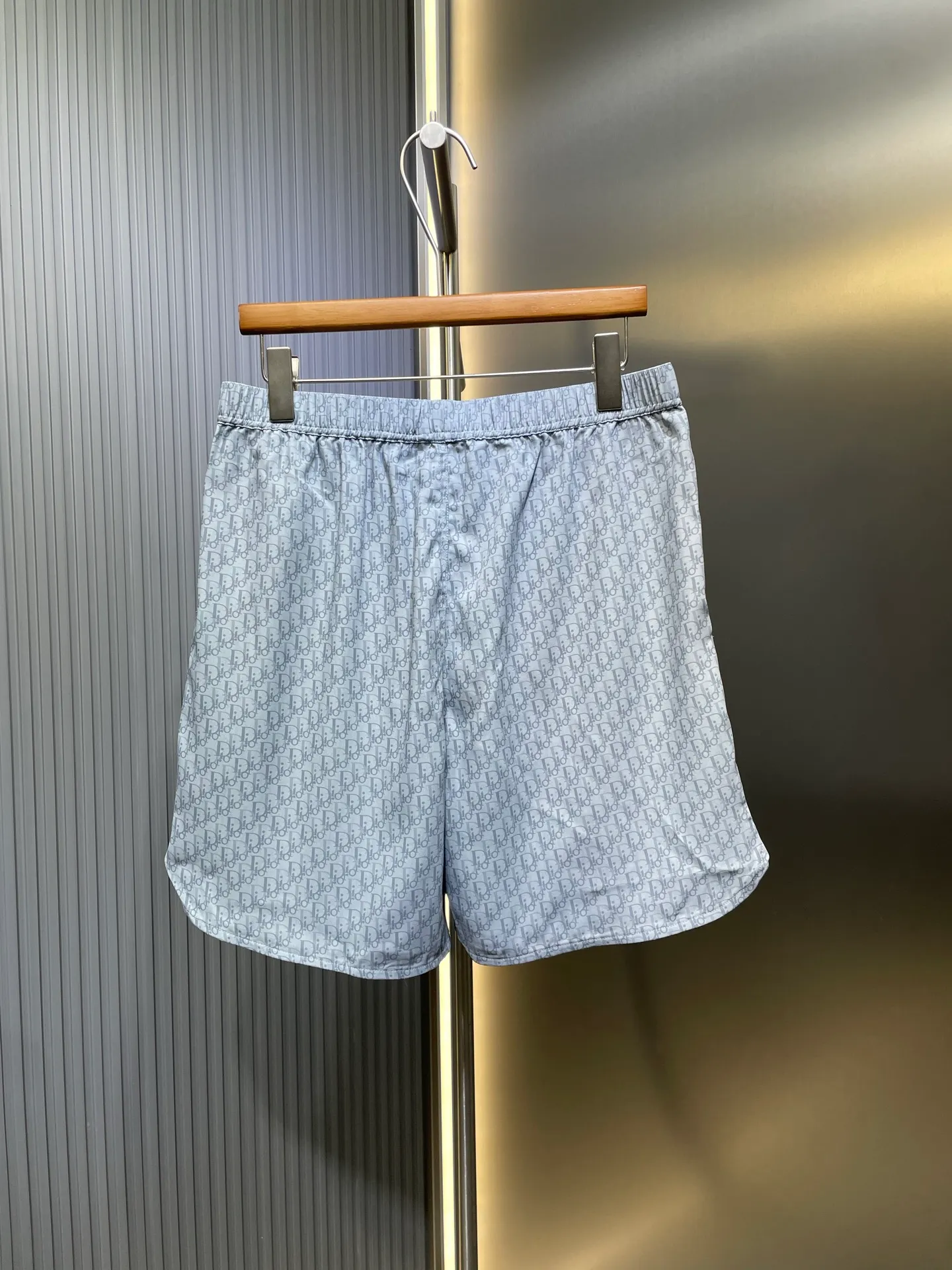 🅿️430 Dior 🌟【Top original order】2025ss all-over logo print suit shorts. The new model highlights the classic Oblique print. Crafted from blue mulberry silk and cotton blend, it features a peaked lapel collar and arc-shaped hem for a casual style. Pair with the matching pieces for a sophisticated summer look. Size: S-XL
