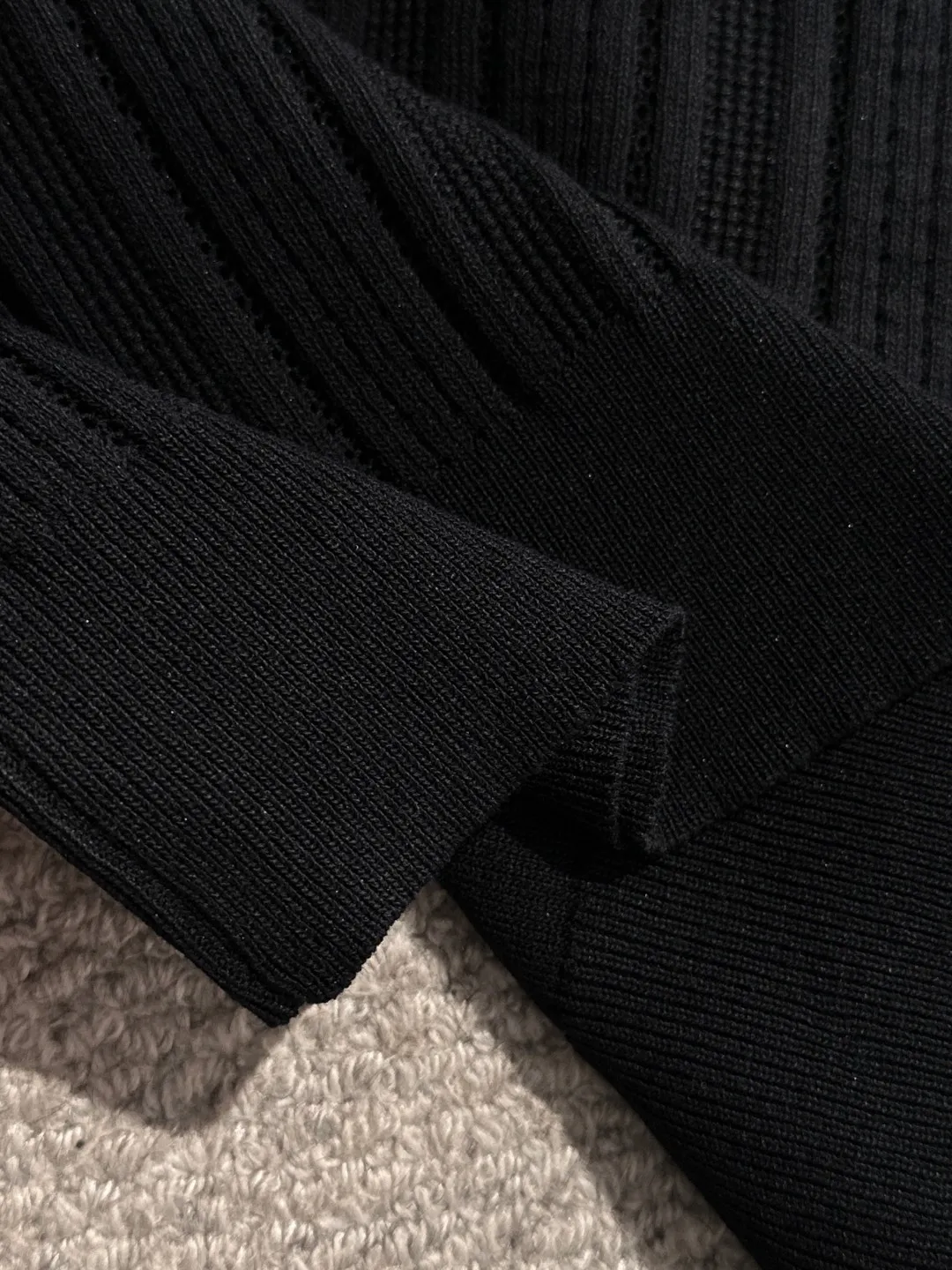 🅿️330 shipped next day, high quality DIOR 2025 spring and summer new men's lapel short-sleeved T-shirt. Made of combed cotton yarn knitted cotton fabric, pure cotton high-weight special yarn, it feels full when weighed, and the upper body is more textured than ordinary T-shirts. This texture can cope with the weather easily and is suitable for both hot and cold! The pattern on the chest adopts three-dimensional embroidery technology, and is perfectly produced stitch by stitch with reference to the original version! Loose fit design, looks noble. Size: M to XXXL