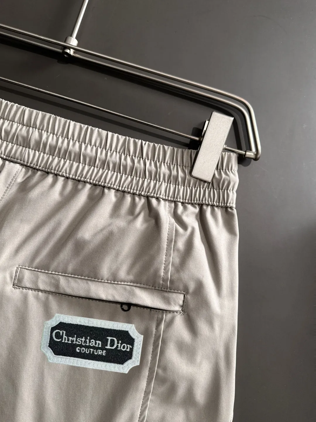 🅿️390 next day shipping DIOR 2025 spring and summer new elastic band casual pants, thin counter custom fabrics, high breathability and comfort, impeccable details, brand element design concept, reflecting high quality. It feels delicate and soft! It presents a casual cut and the upper body shape is great! Size: M-4XL
