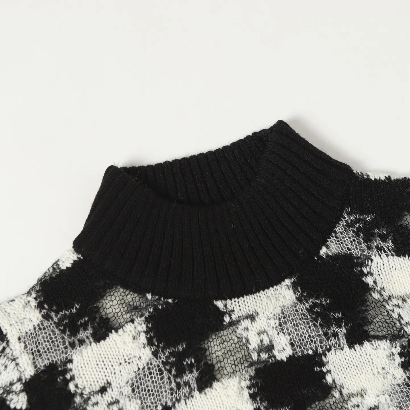 🅿️410 [Women's Style] Dior/Dior high-end wool blended fabric crew neck sweater. The upper body is warm and comfortable. The appearance is high-end and fashionable. It enhances the overall temperament and ensures that the fabric texture is uniform and delicate, reflecting high-quality production standards. Women's Style. Color: Single Color Size: SML