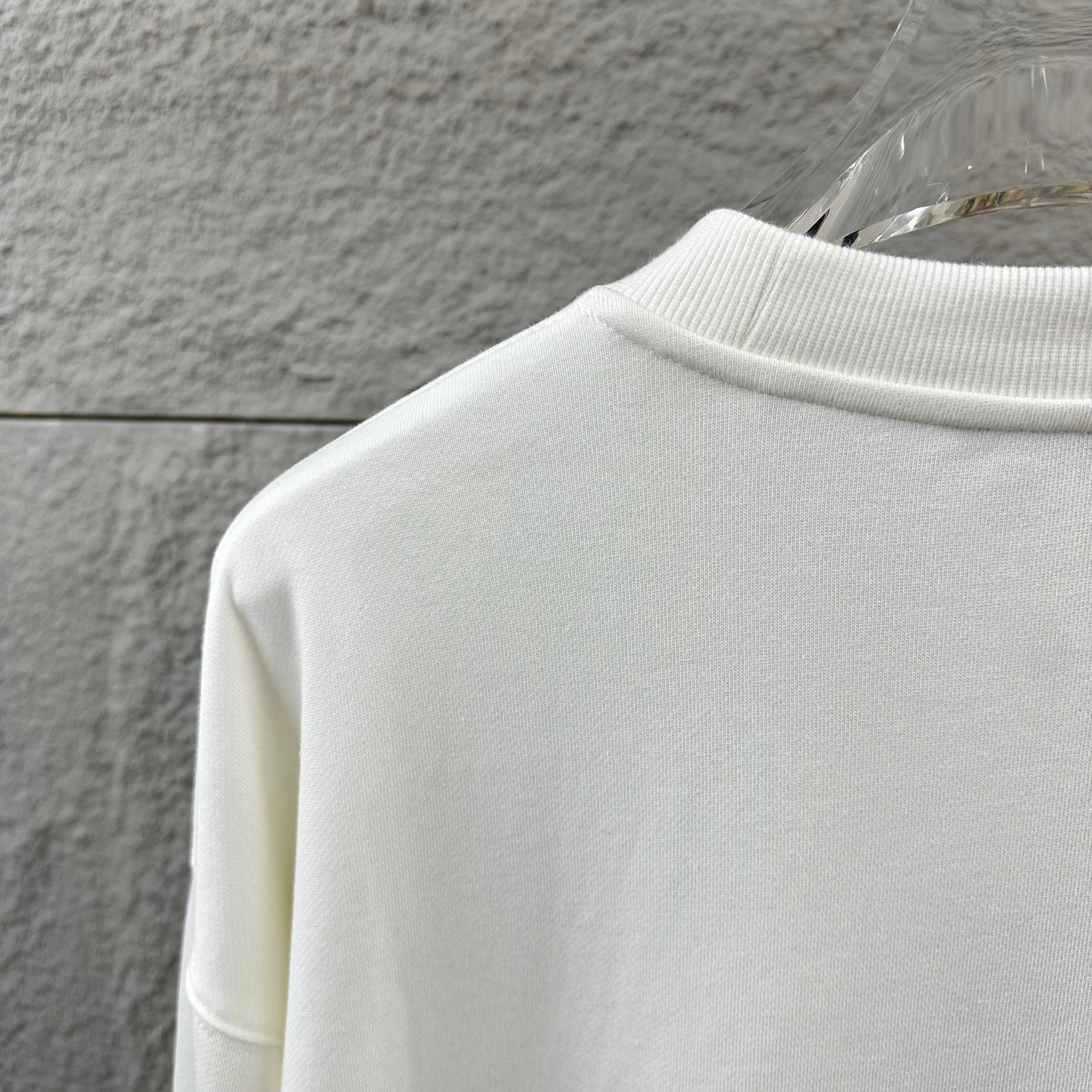 🅿️260 Dio* Christian Dior 2025 early autumn and winter new style, classic letter three-dimensional flocking technology + printing, simple and elegant, custom terry fabric, long-sleeved sweatshirt, same style for men and women, color: black, white, size: S (90-130 pounds) M (120-150 pounds) L (140-165 pounds) XL (160-180 pounds) XXL (180-210 pounds)