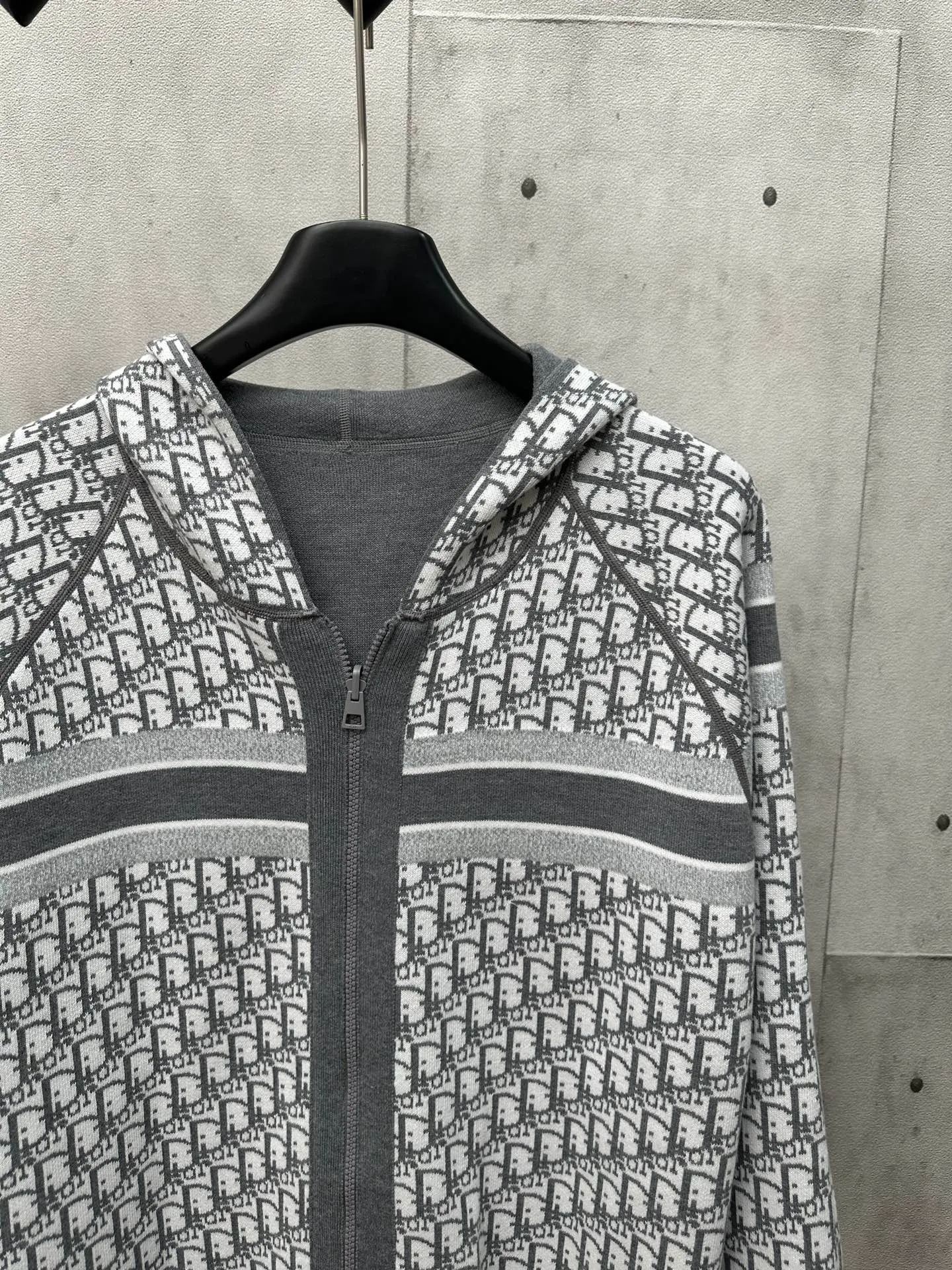 🅿️540 Dior 25ss new autumn and winter all-print hooded cardigan, classic letter logo jacquard embellishment, classic letter logo old flower jacquard decoration yb open mold letter CD zipper decoration Size: S M L XL