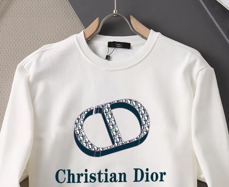 🅿️220 brand [DIOR Dior] (good news for fat people) 2025ss autumn latest long-sleeved round-neck sweatshirt, on sale simultaneously on the official website. Refreshing and breathable. Made of top Tencel Roman. Comfortable and soft. 3D three-dimensional clarity. Super fashion sense. Great for gifting and keeping for yourself. Size: M-5XL (can wear up to 220 pounds)