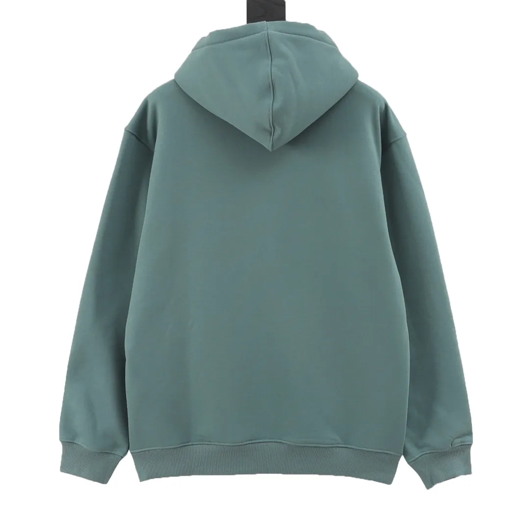 🅿️560 DIOR CD tri-color patch embroidered hooded sweatshirt. The original version is made of new fabric types, 420g cotton heavy fleece fabric, washed with heavy fleece feel. The upper body is fluffy, upright and soft, with the skin-friendly feel of wool. The new patch embroidery process consists of embroidering 4 letters and sewing the clothes on a flat car. Each letter is positioned to restore the original version. The ropes are custom-dyed according to the fabric color, and the hardware is molded independently to create a loose fit. Size：S-L