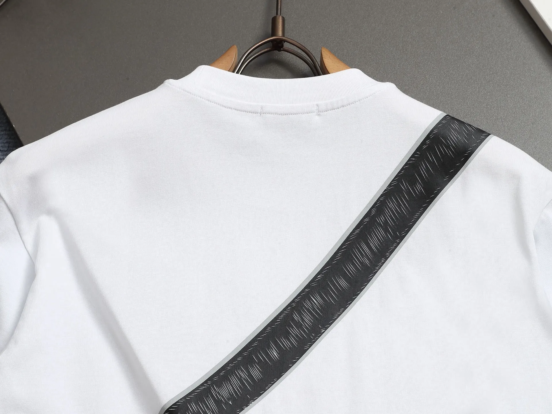 🅿️170 DIOR Dior 2025 SS spring and summer new short-sleeved T-shirt with letter embroidery design, made of 260g double-ply double yarn cotton fabric. The fabric has been washed and treated to make it more comfortable to the touch. Complete with three labels. Color: White Black Size: XS-L