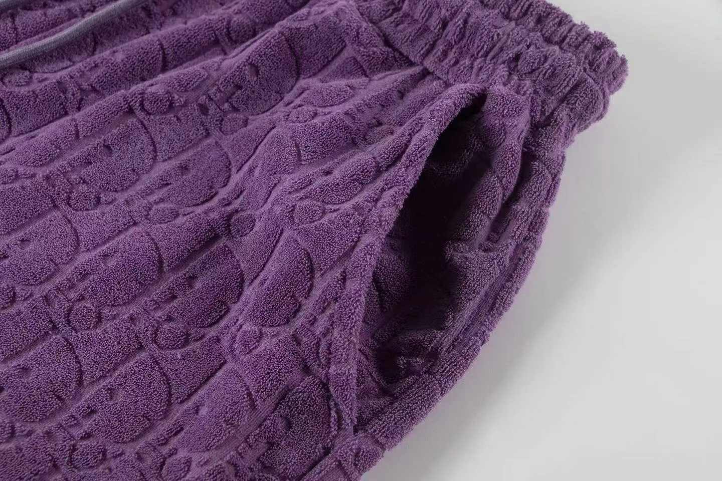 🅿️170 ❥B806# High quality Dior 2025Fall spring and summer new series Presbyopia jacquard terry shorts Custom-woven and dyed pure cotton 100% gram weight 300G fabric Positioned tailoring heavy-duty material size: S M L XL Color: purple