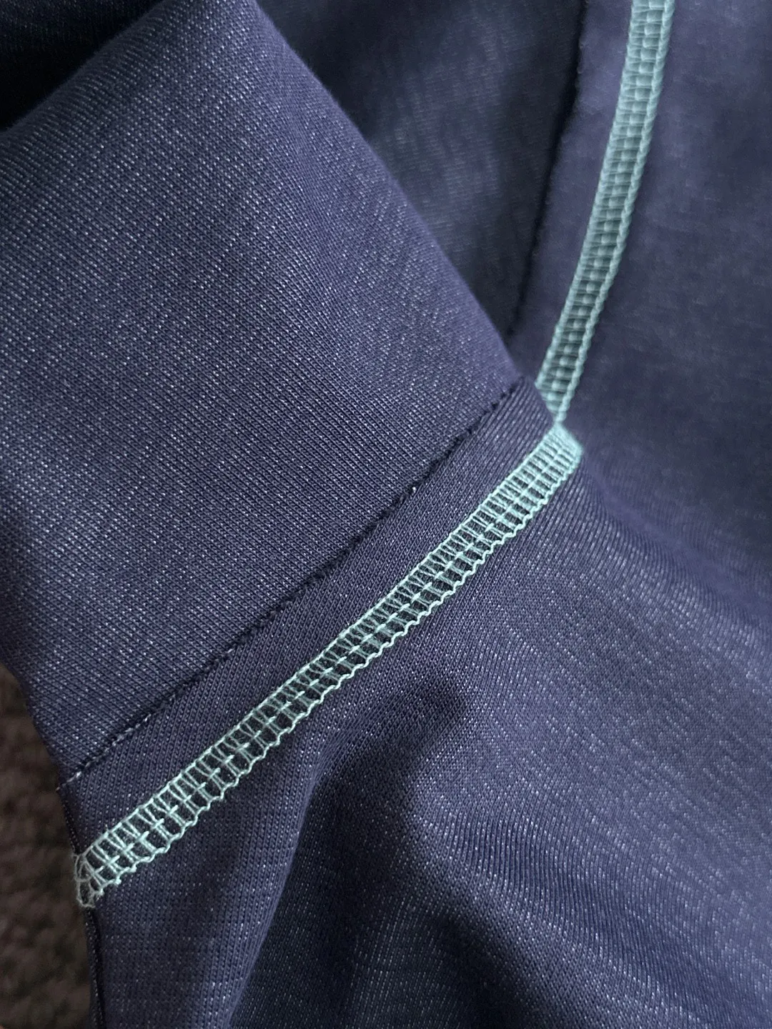 🅿️270 Shipped next day Dior 2025 summer new style (top quality, differentiated currency) The launch of short-sleeved special fabrics Summer catwalk style Exclusive style for men and women Made of imported custom dyed fabric Back neck chain bottom full shoulder bag No deformation or shrinkage when exposed to water SIZE: M to 3XL