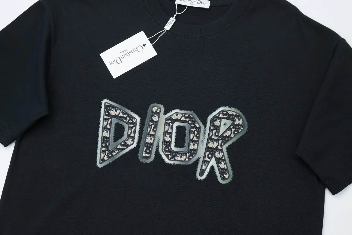 🅿️210 High quality ✨DIO✨🆕Classic logo letter pattern short sleeves. Official website synchronization, pure cotton fabric at the counter! Comfortable against the skin, durable and easy to wear, classic and simple logo design, meticulous original craftsmanship, customized 290G same vat dyed fabric, very comfortable to the touch, latest brick cabinet synchronization, OS drop shoulder version, fashionable and personalized, super versatile and good-looking, very suitable for both men and women, a must-have style, tag, collar label, washed wheat, three complete labels, black, blue, sky blue, green, military green 5️⃣ color S M L XL