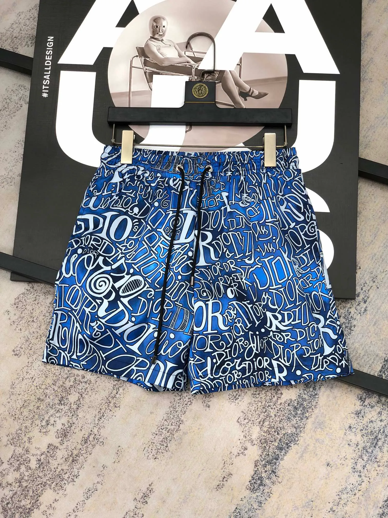 🅿️160 Dior's latest 2025 summer style men's casual shorts, beach pants, custom-made quick-drying fabrics, soft and smooth texture, not only the overlord on the beach, but also very stylish even when worn casually on the street, a versatile item in summer. Same style for men and women Size: M-3XL