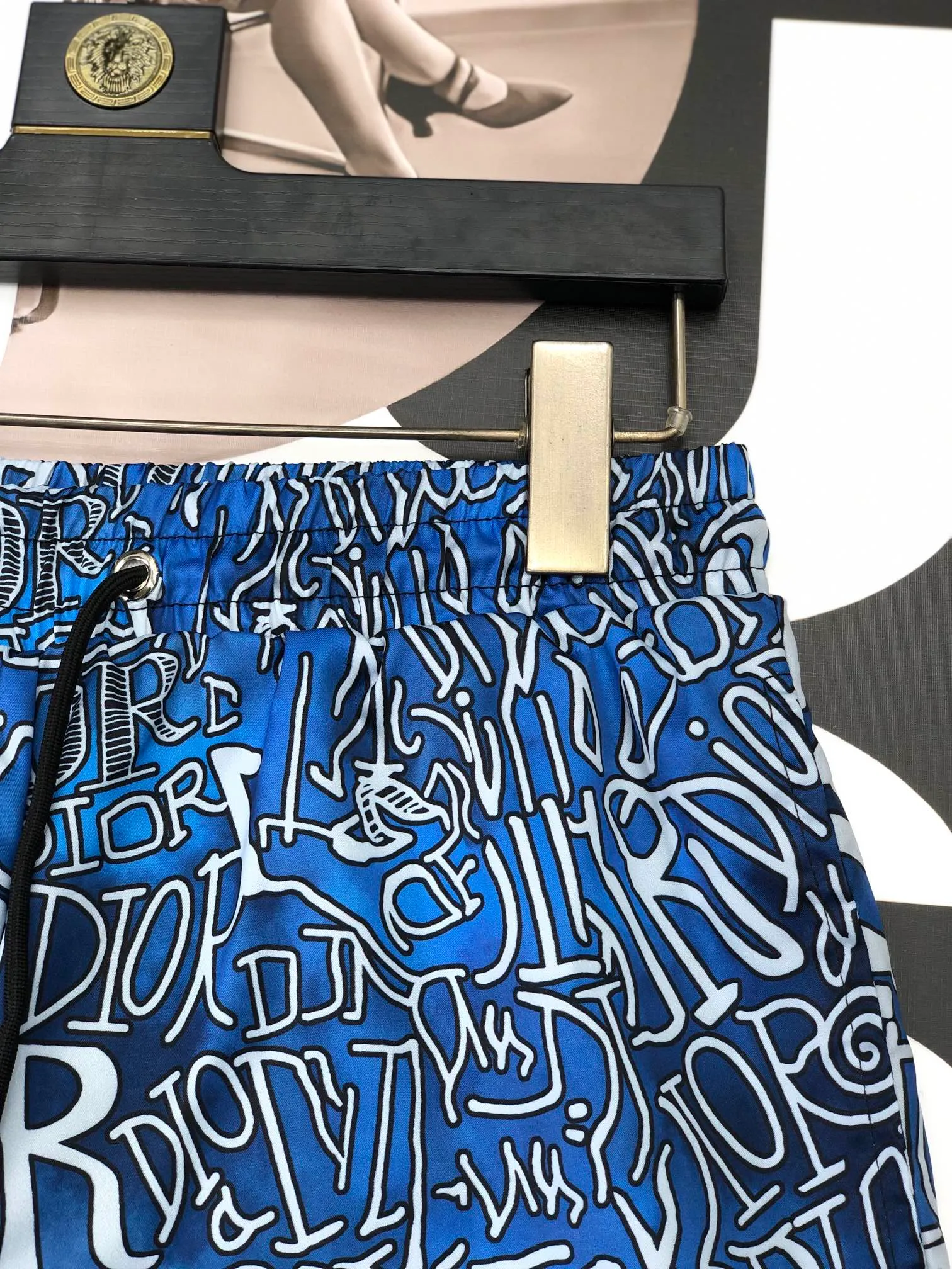 🅿️160 Dior's latest 2025 summer style men's casual shorts, beach pants, custom-made quick-drying fabrics, soft and smooth texture, not only the overlord on the beach, but also very stylish even when worn casually on the street, a versatile item in summer. Same style for men and women Size: M-3XL