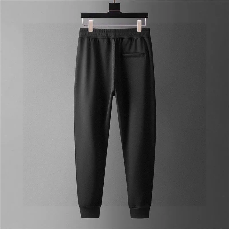 🅿️420 brand [DIOR Dior] (velvet and thickened) 2025 spring new product, celebrities' favorite fashion-flavored casual suit, clean and neat tailoring, full of urban style. It is made of high-quality custom-made fabrics, with excellent thermal insulation effect inside, soft and dry feel, and a crisp and stylish upper body effect. The three-dimensional cutting process and the pattern are all of high standards, and the silhouette version has the right benefits! It is not tight at all, and you feel good when you put it on. So many top-quality raw materials create high-end products with unparalleled value. It is the first choice for high-end fashion people. (Size: M-4XL can wear up to 200 pounds)