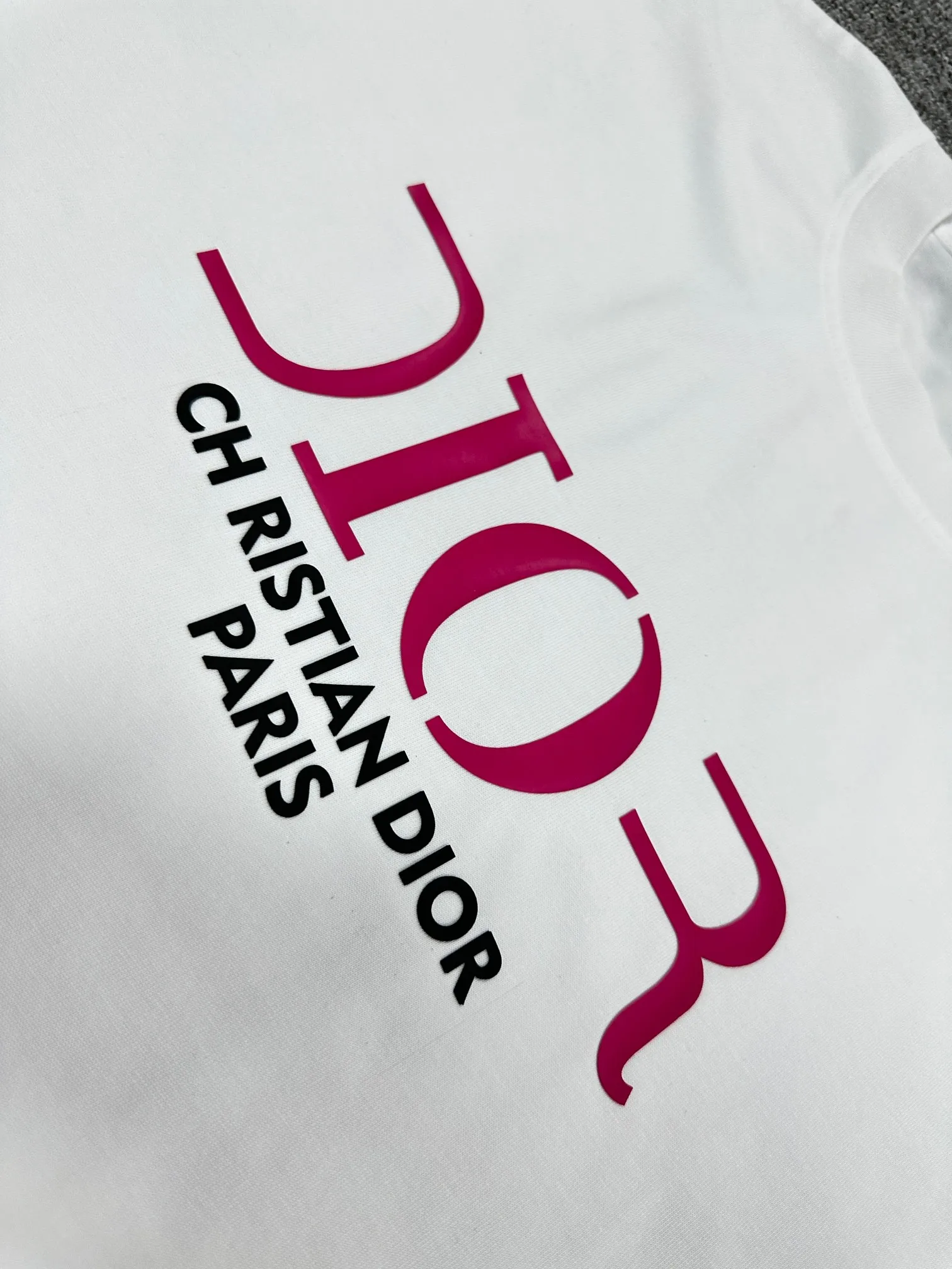 🅿️180 Dio* Dior 2025 spring and summer new style Classic letter thick plate three-dimensional silicone technology Simple and elegant Customized double yarn plain cotton fabric Short-sleeved T-shirt Uniform for men and women Color: black white Size: S (90-130 pounds) M (120-150 pounds) L (140-165 pounds) XL (160-180 pounds) XXL (180-210 pounds)