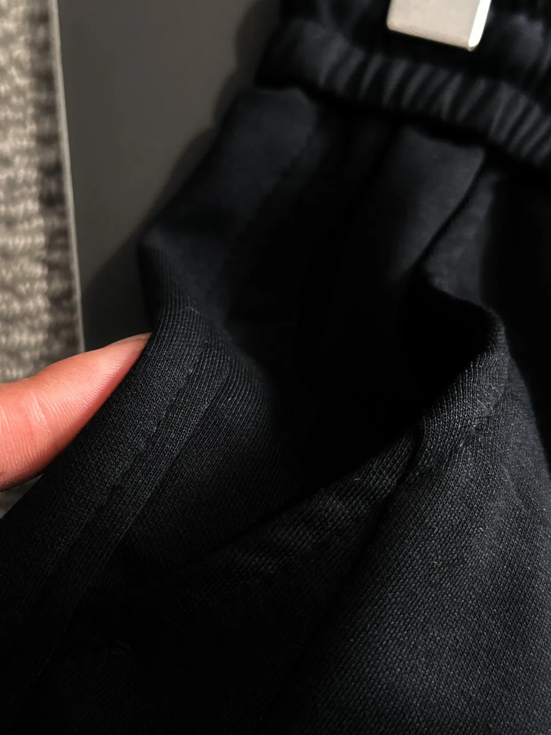 🅿️400 next day shipping Dior 2025 spring and summer new elastic band casual pants, thin counter custom fabrics, high breathability and comfort, impeccable details, brand element design concept, reflecting high quality. It feels delicate and soft! It presents a casual cut and the upper body shape is great! Size: M-4XL