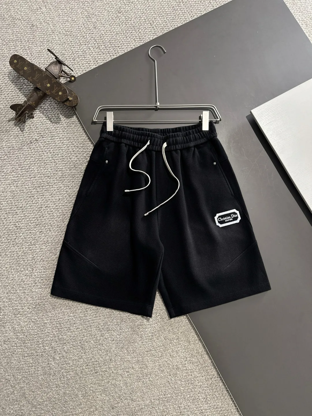 🅿️330 Next day shipping High-end goods Dior 2025 spring and summer new elastic band casual shorts, custom-made fabrics at the counter. High breathability and comfort, impeccable details, brand element design concept, reflecting high quality. It feels delicate and soft! It presents a casual cut and the upper body shape is great! Size: M-4XL