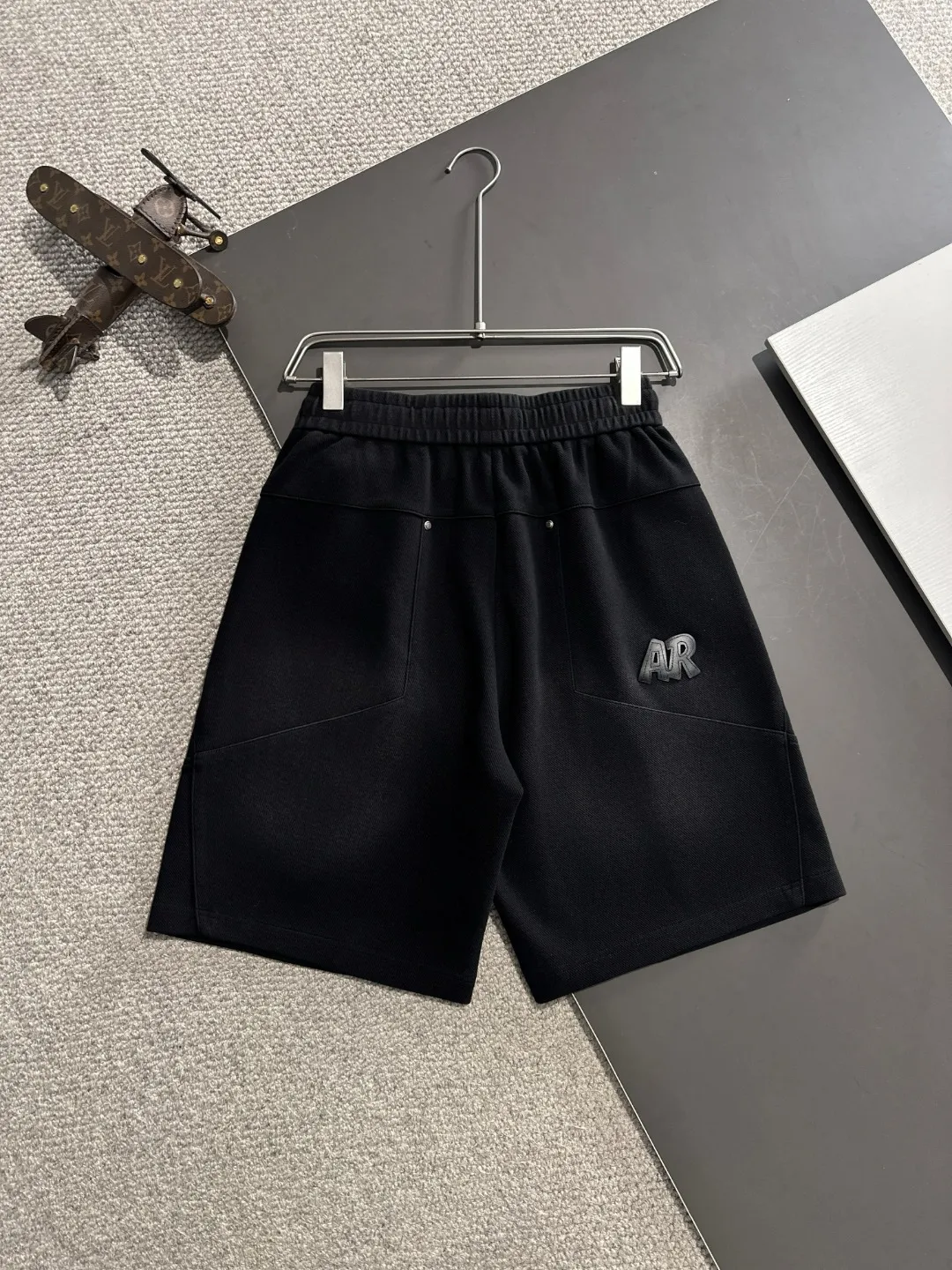 🅿️330 Next day shipping High-end goods Dior 2025 spring and summer new elastic band casual shorts, custom-made fabrics at the counter. High breathability and comfort, impeccable details, brand element design concept, reflecting high quality. It feels delicate and soft! It presents a casual cut and the upper body shape is great! Size: M-4XL