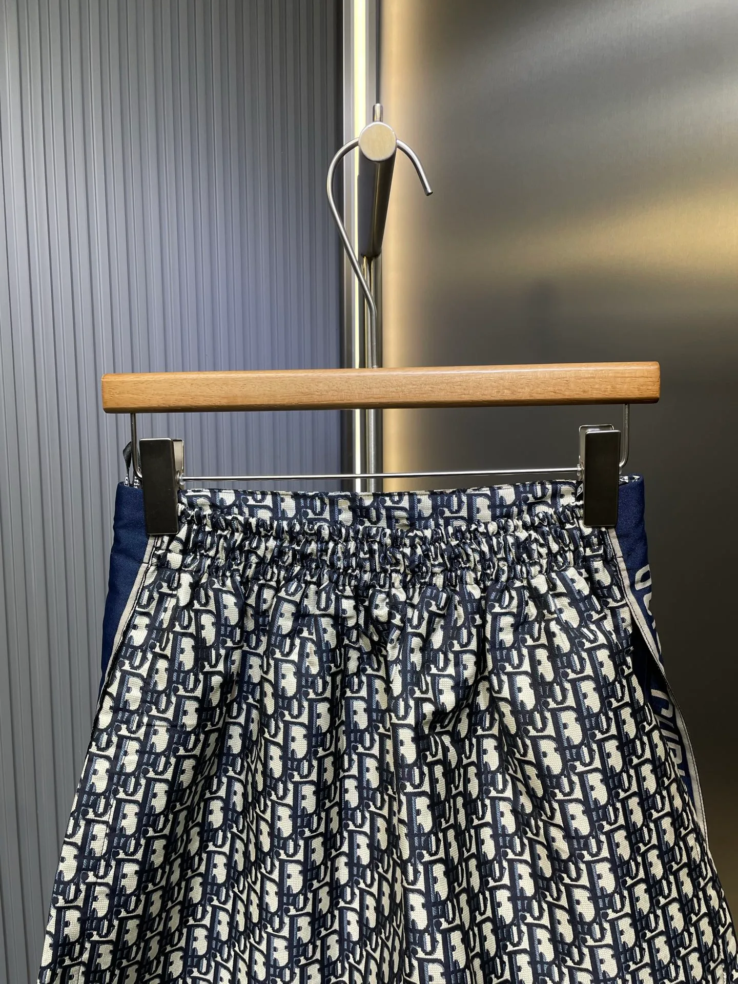 🅿️350 DIO* 25🌟【Top Replica】New summer shorts skirt⭐️⭐️⭐️D family's old flower logo goddess series casual shorts skirt, a classic with closed eyes. It is really needed in spring and summer. It is fashionable and casual, and it can be worn casually and chic French girls. Get bigger legs in seconds size: SML