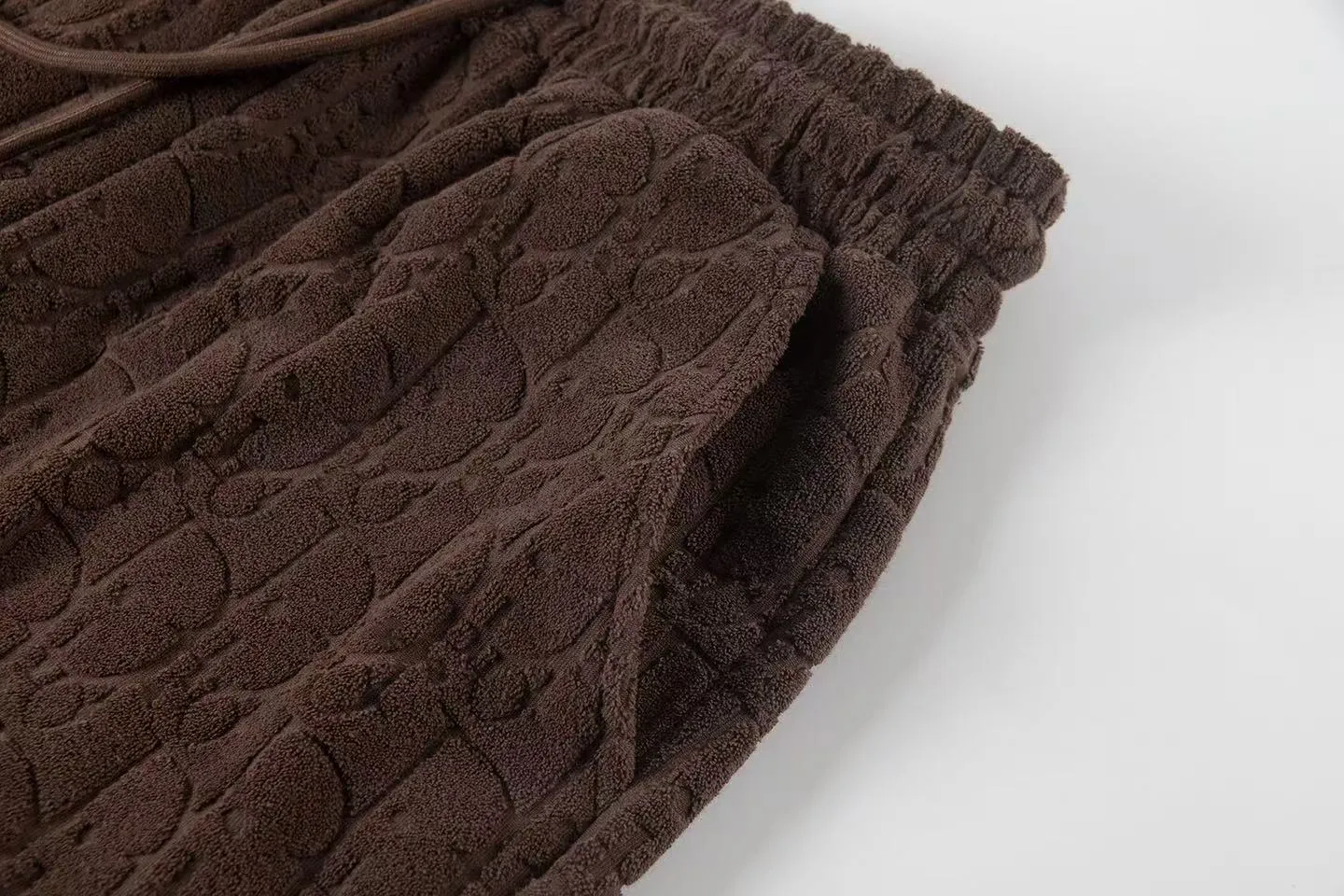 🅿️170 ❥B806# High quality Dior 2025Fall spring and summer new series Presbyopia jacquard terry shorts Custom-woven and dyed pure cotton 100% gram weight 300G fabric Positioning and tailoring heavy material size: S M L XL Color: brown