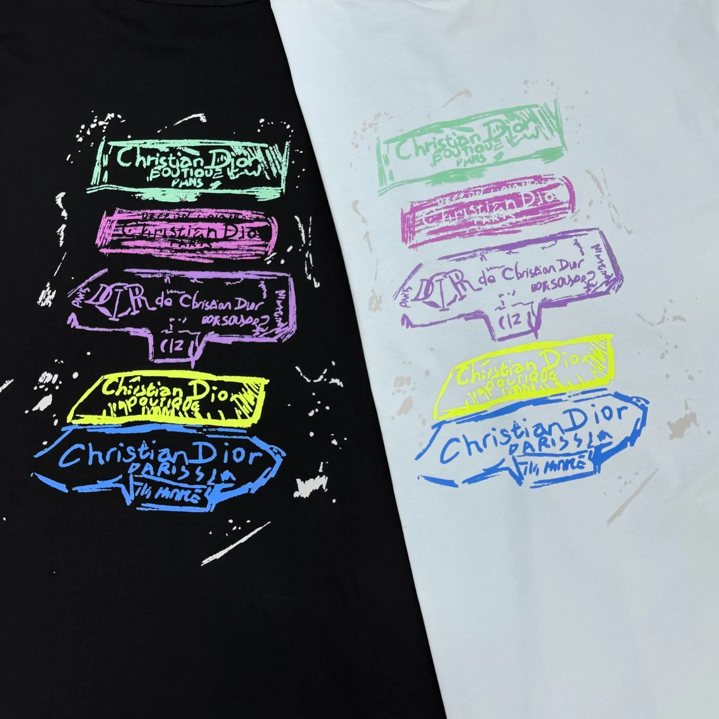 🅿️190 DIO*R Di-O 25s new couple round neck T-shirt! Double-sided heat transfer design. Color lines match brand letter graphics. 250g selected 100% pure cotton texture. The cotton is full and elastic. Adhering to the pursuit of details, the pattern is also new! Full, clear and textured. The fabric is close-fitting, comfortable and breathable! Whether worn alone or as a base layer, it is a must-have item! Don’t miss it... Color: Black. White. Size: S-xxl