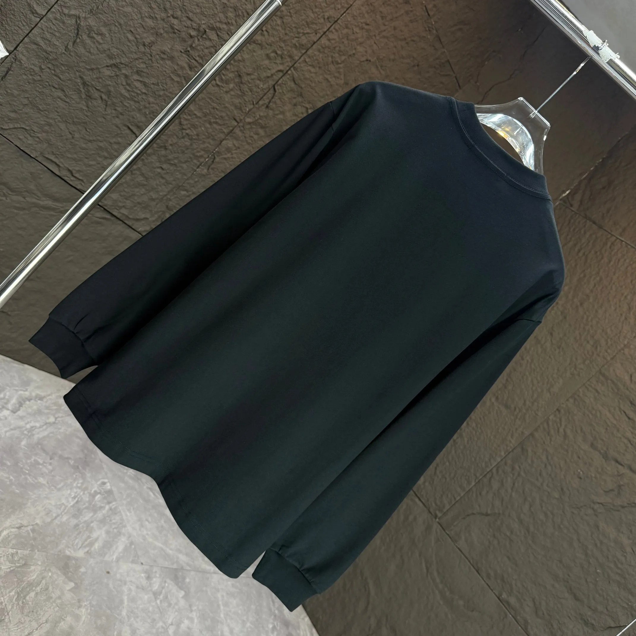 🅿️230 Dio* Dior* 2025 autumn and winter new thick long-sleeved T-shirt 320g pure cotton letter logo hand-sewn label Color: Black White Angora Red Night Blue Size: S M L XL