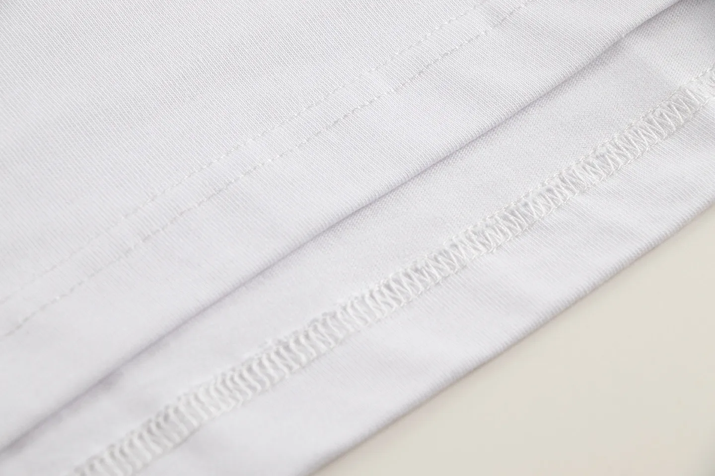 🅿️160 Dior*2025 latest short-sleeved material: high version 300g double yarn combed cotton Size: S M L XL Color: black white Style number: W2605