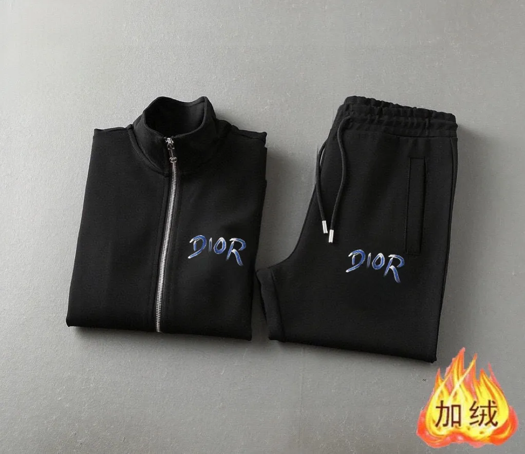 🅿️460 brand [DIOr Dior] (velvet and thickened) 2025 autumn and winter new product, celebrities’ favorite fashion-flavored casual suit, clean and neat tailoring, full of urban style. It is made of high-quality customized fabrics, with excellent thermal insulation effect inside, soft and dry feel, and a crisp and stylish upper body effect. The three-dimensional cutting process and the pattern are all of high standards, and the silhouette version has the right benefits! It is not tight at all, and you feel good when you put it on. So many top-quality raw materials create high-end products with unparalleled value. It is the first choice for high-end fashion people. (Size: M-4XL can wear up to 200 pounds)