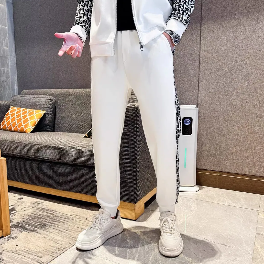 🅿️500 [DIOR Dior] hot-selling suit is coming. Focus on the original version of the official website. 2025 new hot-selling cardigan and sweatshirt suit. The original order is the best. 🇭🇰The meticulous work of top designers. It is a fitting and perfect upper body effect. All-natural high-quality Tencel Roman cotton 100%, close-fitting comfort, noble and elegant! Original hardware embodies elegance and nobility! Counter size: M-4XL (up to 190 pounds)