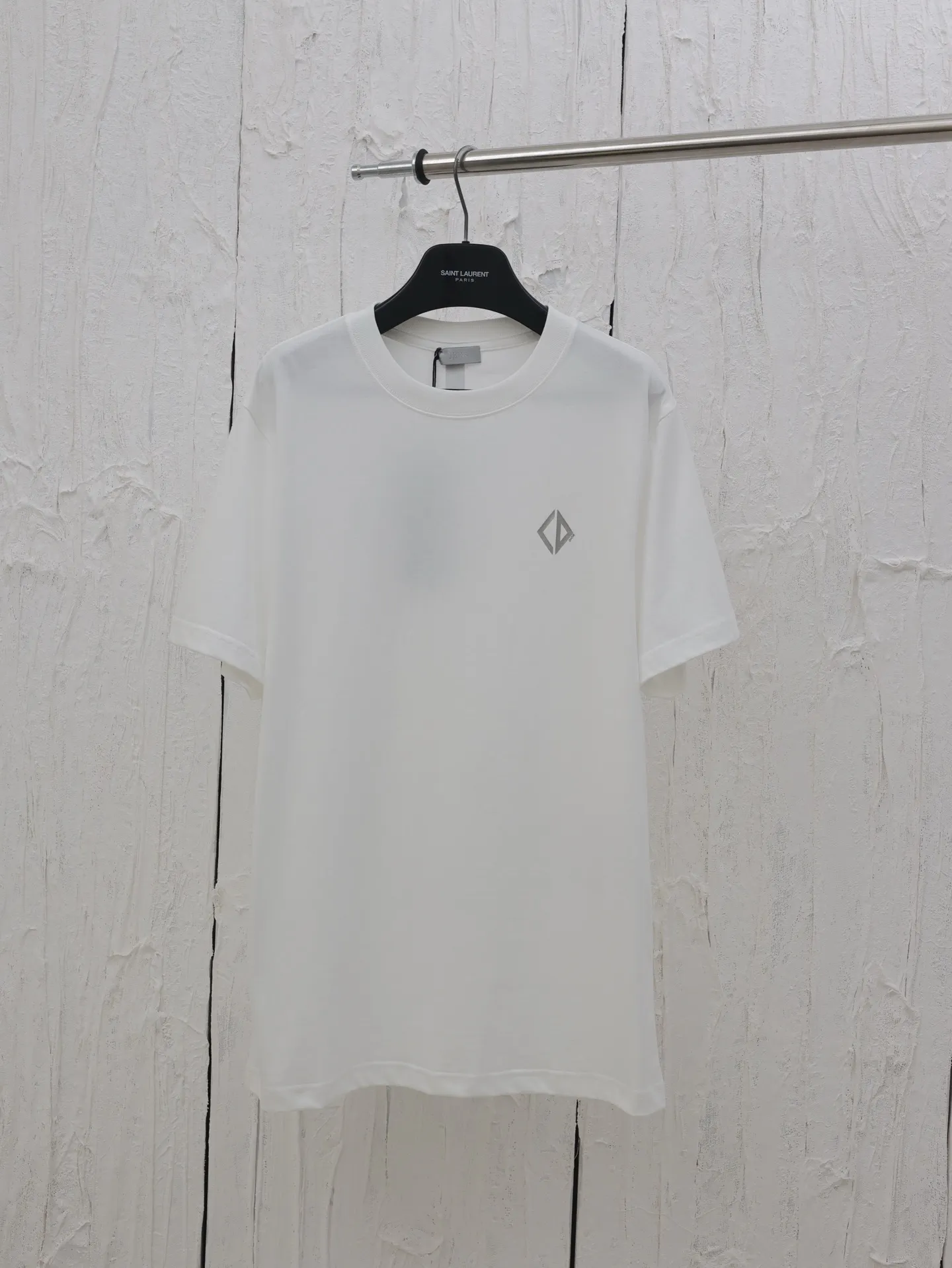 🅿️250 Dio*/Dior 25SS micro-label embroidered short-sleeved T-shirt, color-matched dyed fabric, jacquard flat machine thread, round neck vertical version, full set of accessories! Using 100% cotton fabric, multi-dimensional testing to compare color difference issues, and debugging the final restoration effect Size: S/M/L/XL