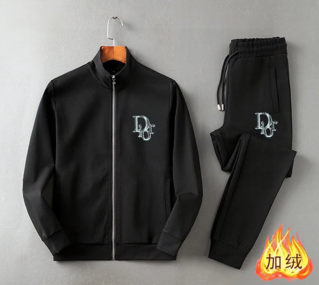 🅿️460 brand [DIOr Dior] (velvet and thickened) 2025 autumn and winter new product, celebrities’ favorite fashion-flavored casual suit, clean and neat tailoring, full of urban style. It is made of high-quality customized fabrics, with excellent thermal insulation effect inside, soft and dry feel, and a crisp and stylish upper body effect. The three-dimensional cutting process and the pattern are all of high standards, and the silhouette version has the right benefits! It is not tight at all, and you feel good when you put it on. So many top-quality raw materials create high-end products with unparalleled value. It is the first choice for high-end fashion people. (Size: M-4XL can wear up to 200 pounds)