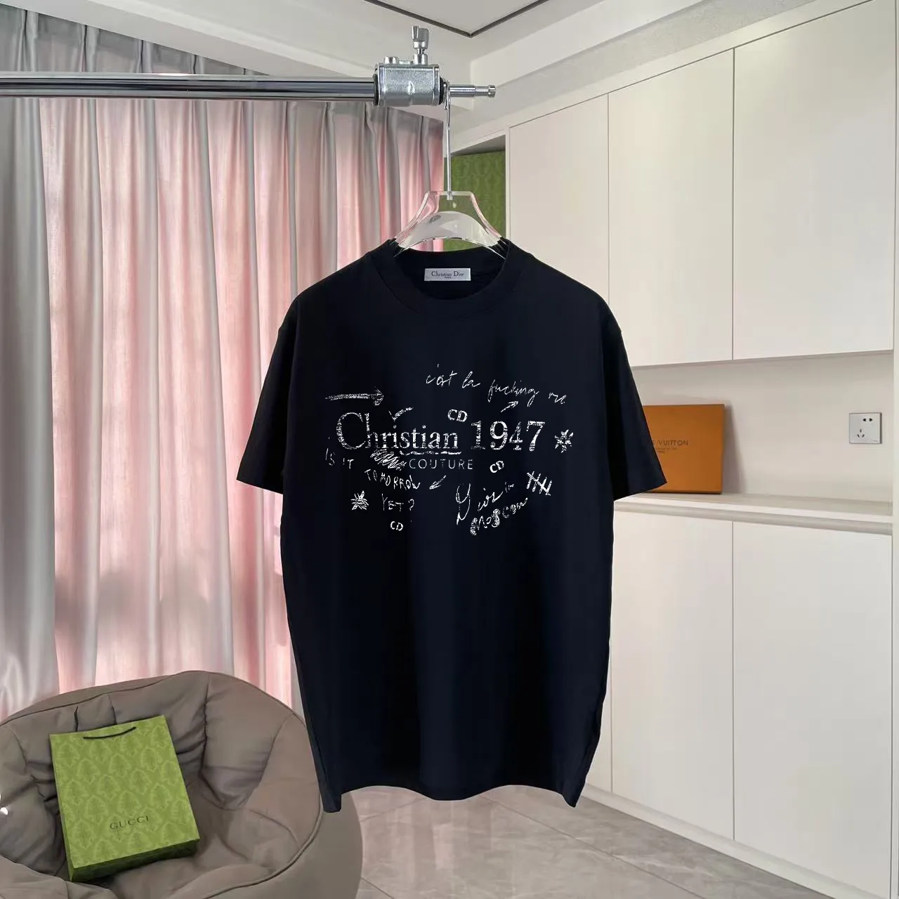 🅿️170 Dio*Dior 2025 summer new style Personalized letter logo printing Short-sleeved T-shirt Customized fabric 300g Same style for men and women Color: black white lake green iron gray Size: S M L XL XXL five sizes ​