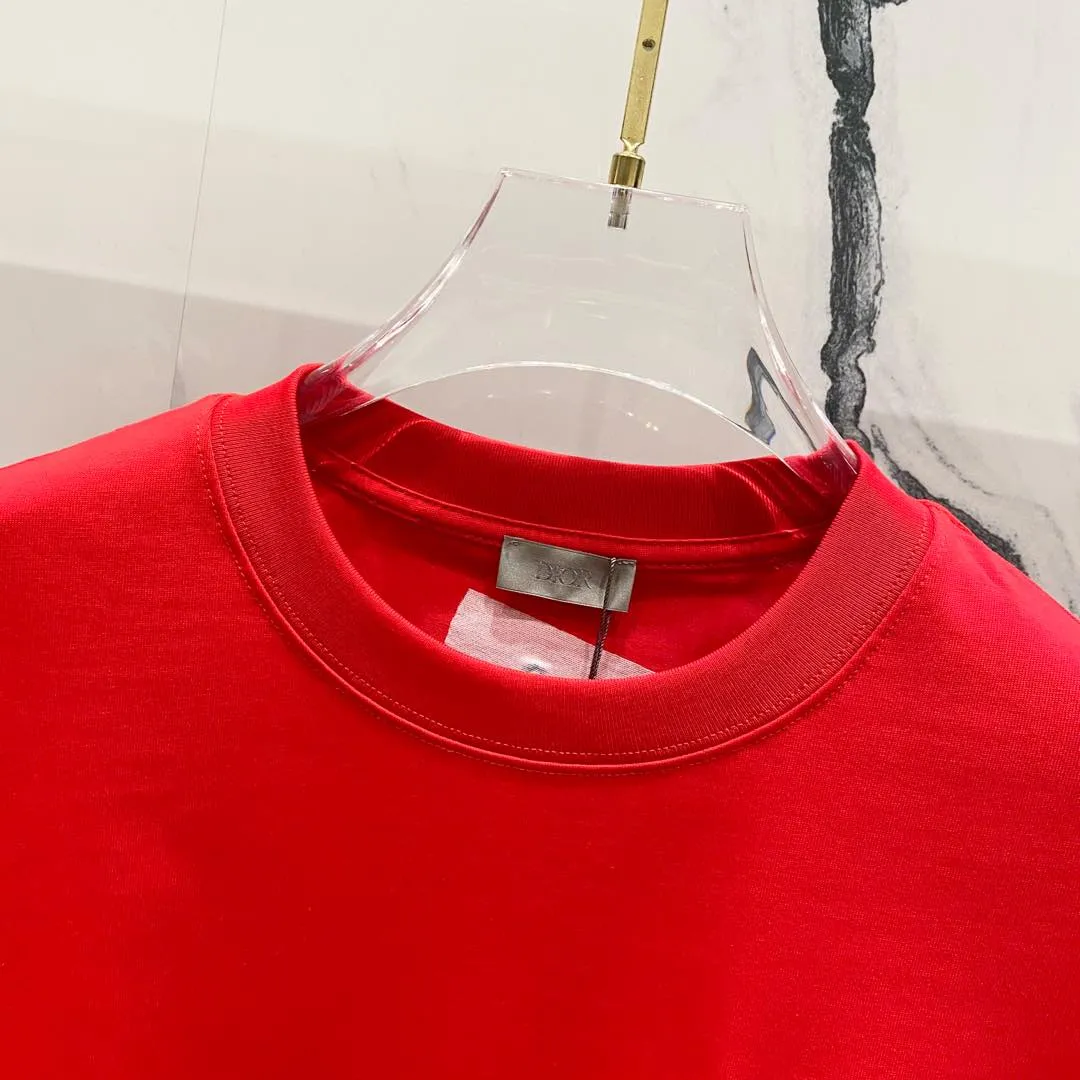 🅿️180 DIOR 260g round neck short-sleeved T-shirt, color block embroidery🪡letter LOGO design logo, official synchronization, high version, high quality, fashionable personality, versatile trend, pure original quality, original fabric, tag, collar label, washed wheat, complete three standards, color: black, white, red. Size: XS-L