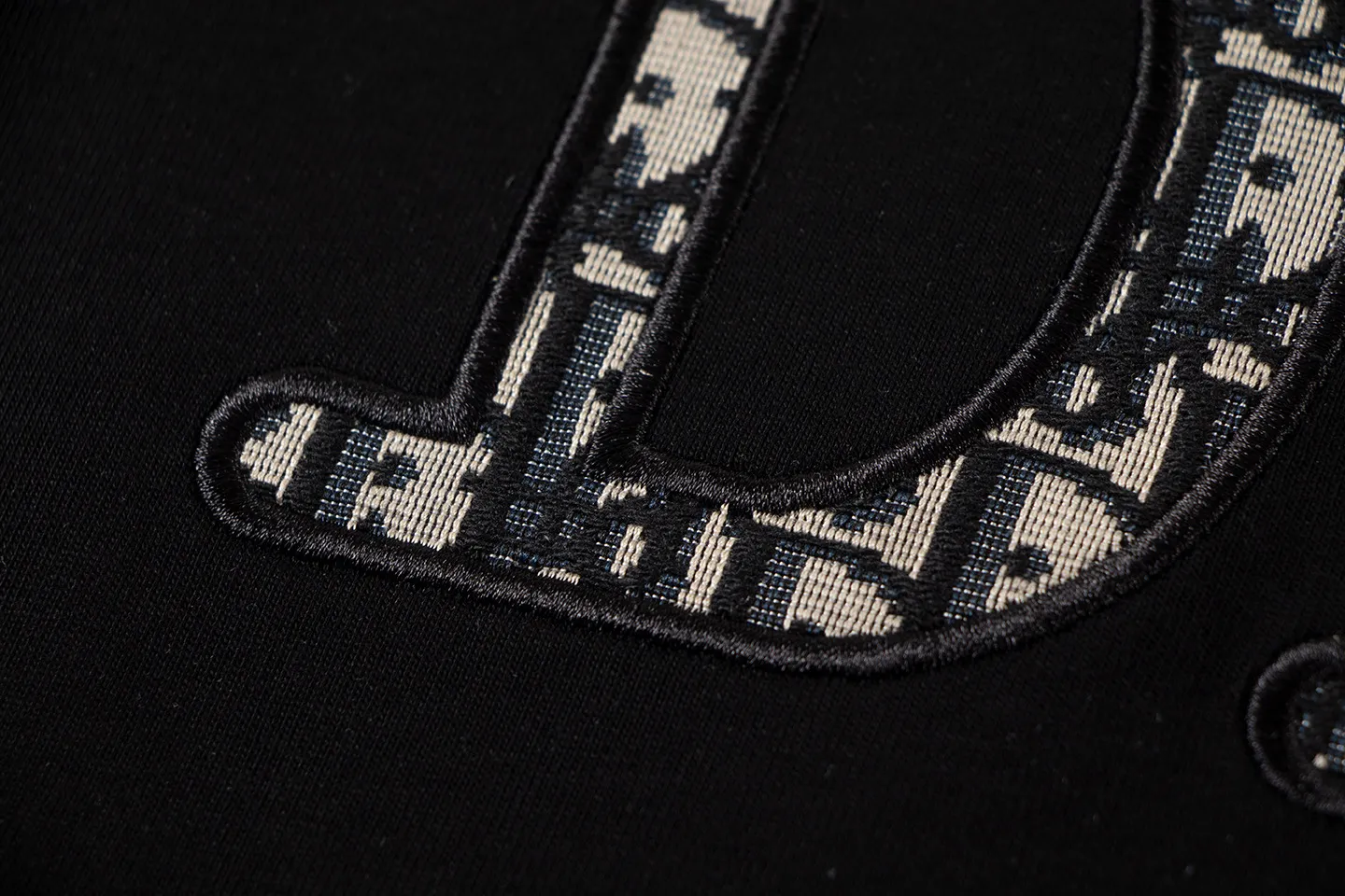🅿️160 Dior*2025 latest short-sleeved material: high version 300g double yarn combed cotton Size: S M L XL Color: black white Style number: W2604