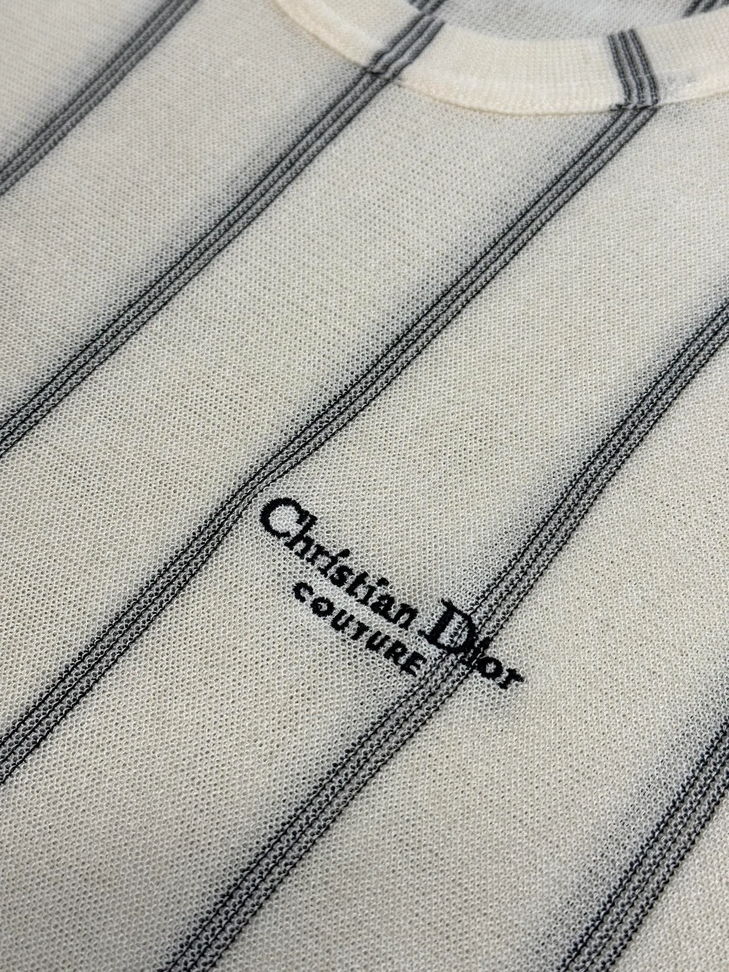 🅿️370 DIOR linen blended short-sleeves, customized 30% linen blended with hemp, imported embroidery, wool fermentation washing ⚠️Hand washing is recommended (this product is made of wool and is not easy to machine wash) size: s m l xl