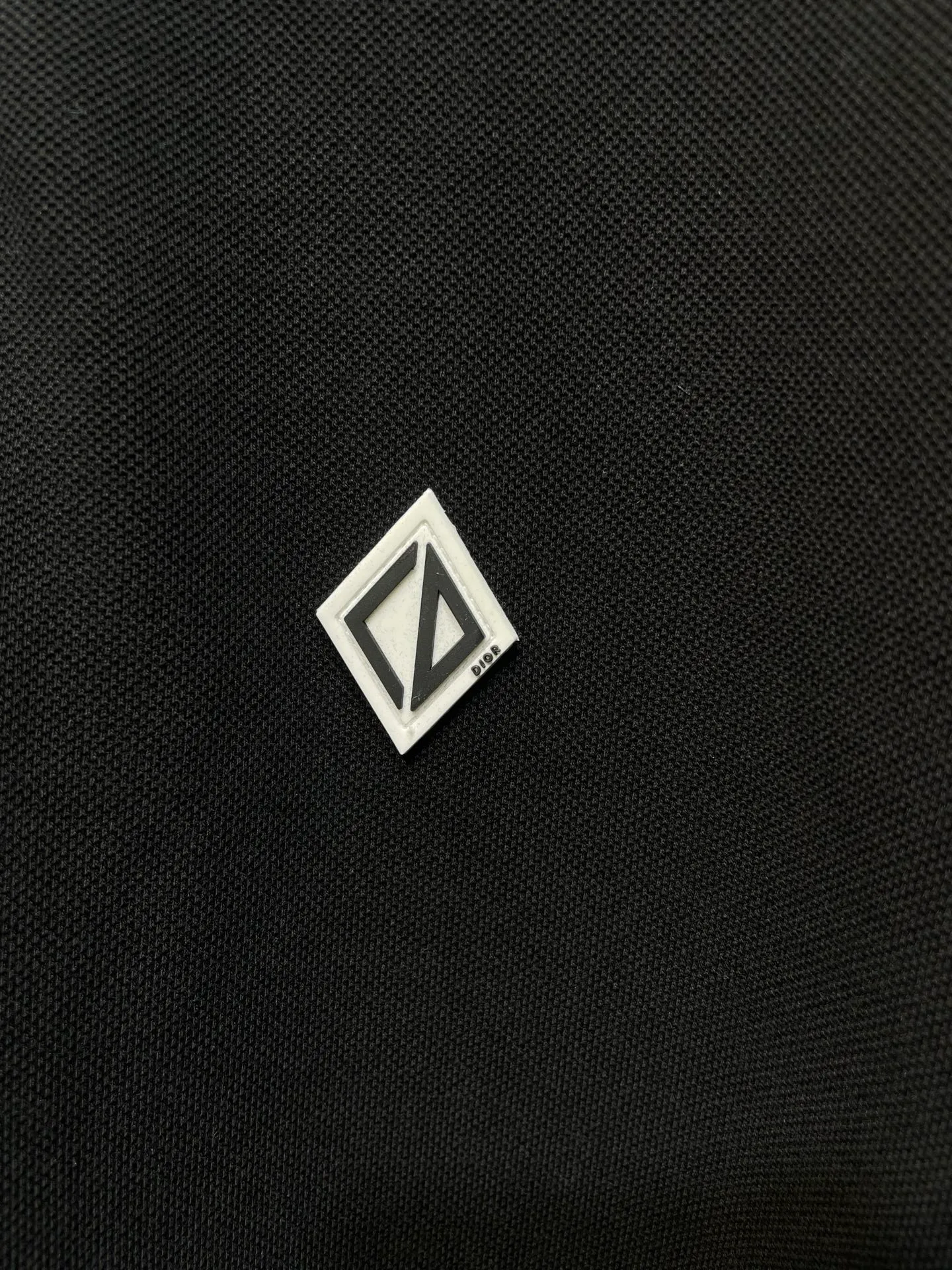 🅿️340 Dior Diamond 🌟【Top original order】Patch polo shirt customized pique pure cotton sateen. Breathable air cotton. Enjoy the cotton feeling in the clouds. Soft and waxy to the touch. Light and draping. With its black color as deep as the night sky, it interprets the ultimate low-key and luxury. The Dior Diamond rubber patch logo on the chest is vividly displayed on the clothes, highlighting the unique identity and charm. Noble choice with extraordinary taste. Craftsmanship 1: Imported special machine infrared positioning "Dior patch" is used to position the "Dior patch" more accurately and firmly. Process 2: The fabrics are washed and feel better. Not easy to deform, not easy to shrink, not easy to fade, and maintain long-term beauty. Accessories: Customized 1:1 Dior patch. Customized 1:1 Dior laser real shell buttons. Customized 1:1 Dior trademark. Version: Loose version. Size: S M L XL