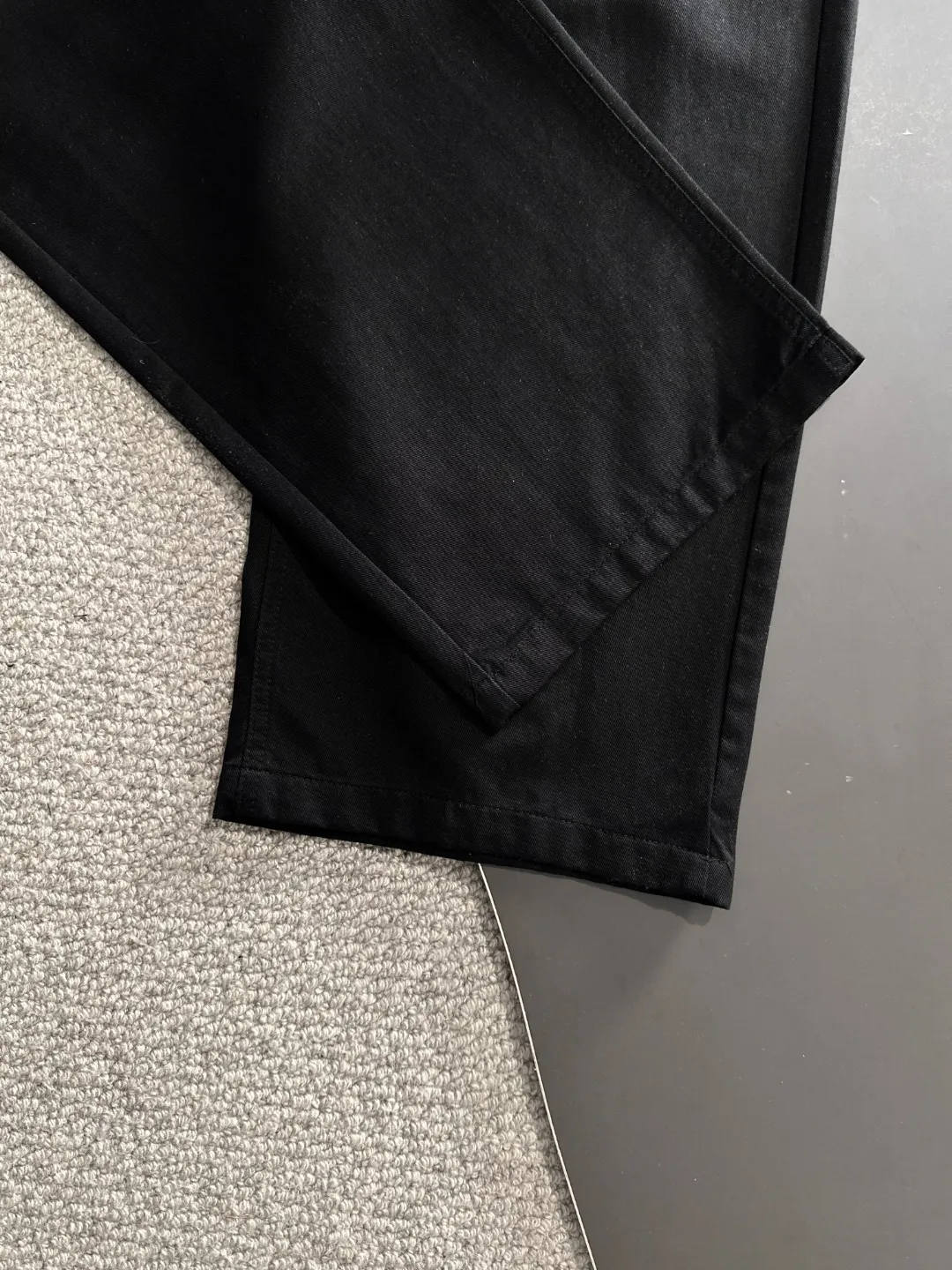 🅿️400 next day shipping Dior 2025 spring and summer new elastic band casual pants, thin counter custom fabrics, high breathability and comfort, impeccable details, brand element design concept, reflecting high quality. It feels delicate and soft! It presents a casual cut and the upper body shape is great! Size: M-4XL