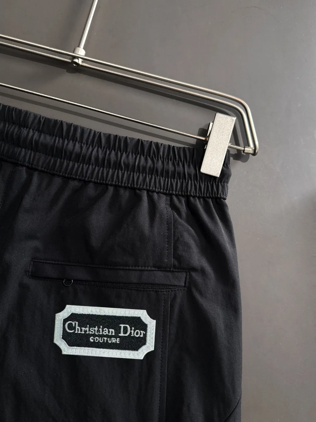 🅿️390 next day shipping DIOR 2025 spring and summer new elastic band casual pants, thin counter custom fabrics, high breathability and comfort, impeccable details, brand element design concept, reflecting high quality. It feels delicate and soft! It presents a casual cut and the upper body shape is great! Size: M-4XL