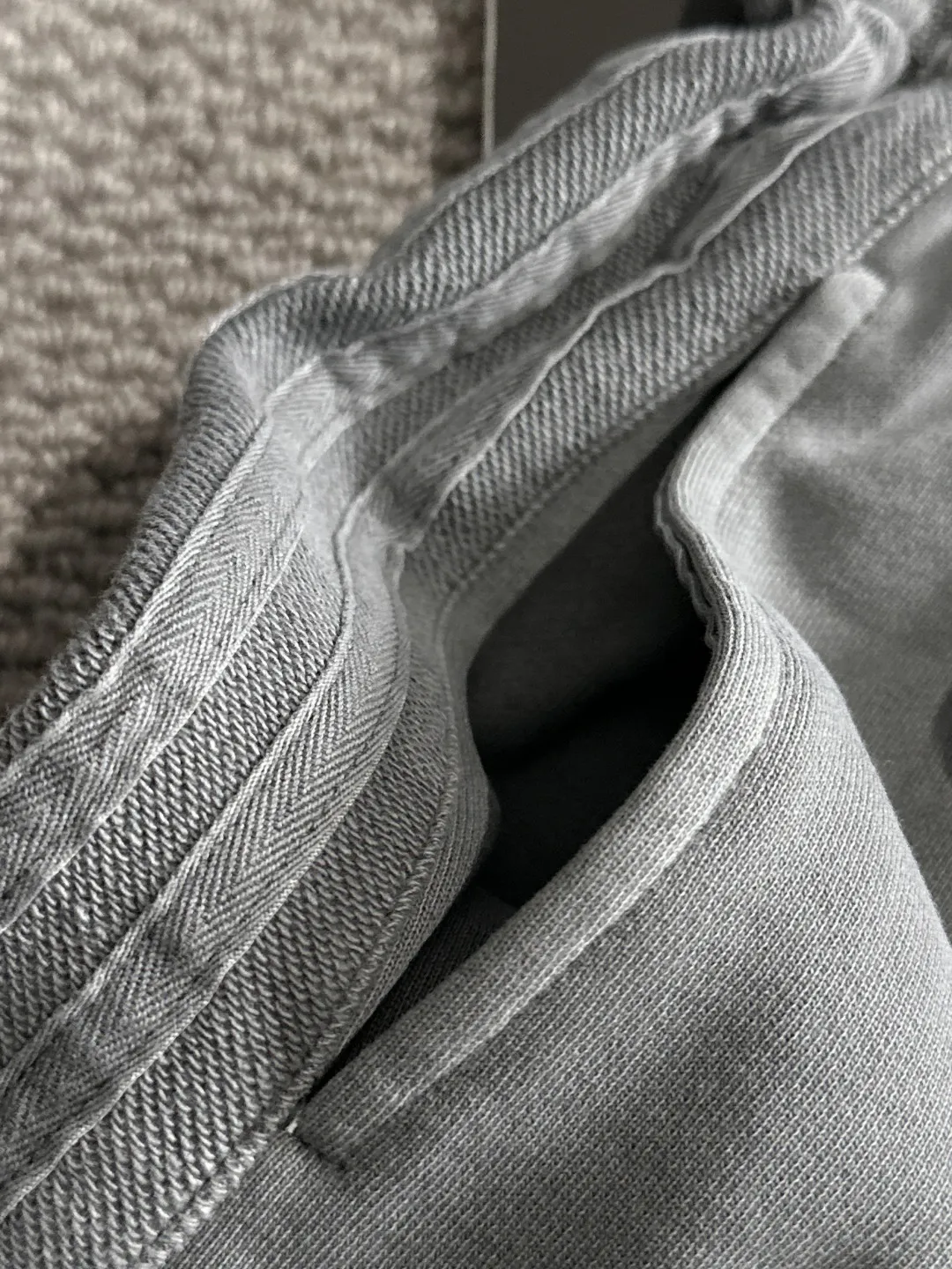 🅿️330 shipped next day, high-end goods DIOR/Dior 2025 spring and summer new elastic band casual solid color loose shorts, two needle stitches at the hem, fine and firm stitching, custom-made fabrics at the counter, high breathability and comfort, impeccable details, brand element design concept, reflecting high quality. It feels delicate and soft! It presents a casual cut and the upper body shape is great! Size: S-XXL