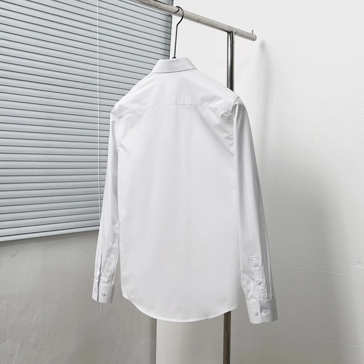 🅿️326 DIO*/Dior classic metal bee shirt with collar point Size: M-4XL Color: black white