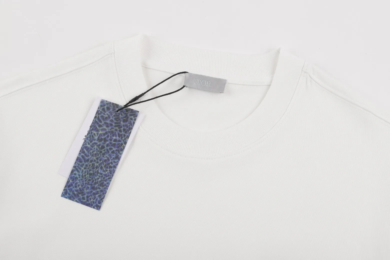 🅿️256 DIOR Di* 2025SS spring and summer new T-shirt. Made of 300 high gram weight pure cotton washed fabric. Three-dimensional 3D imported Tajima embroidery technology. Counter embroidery small logo. Original original logo. Details are in place💯 Color: black white Size: S-XL