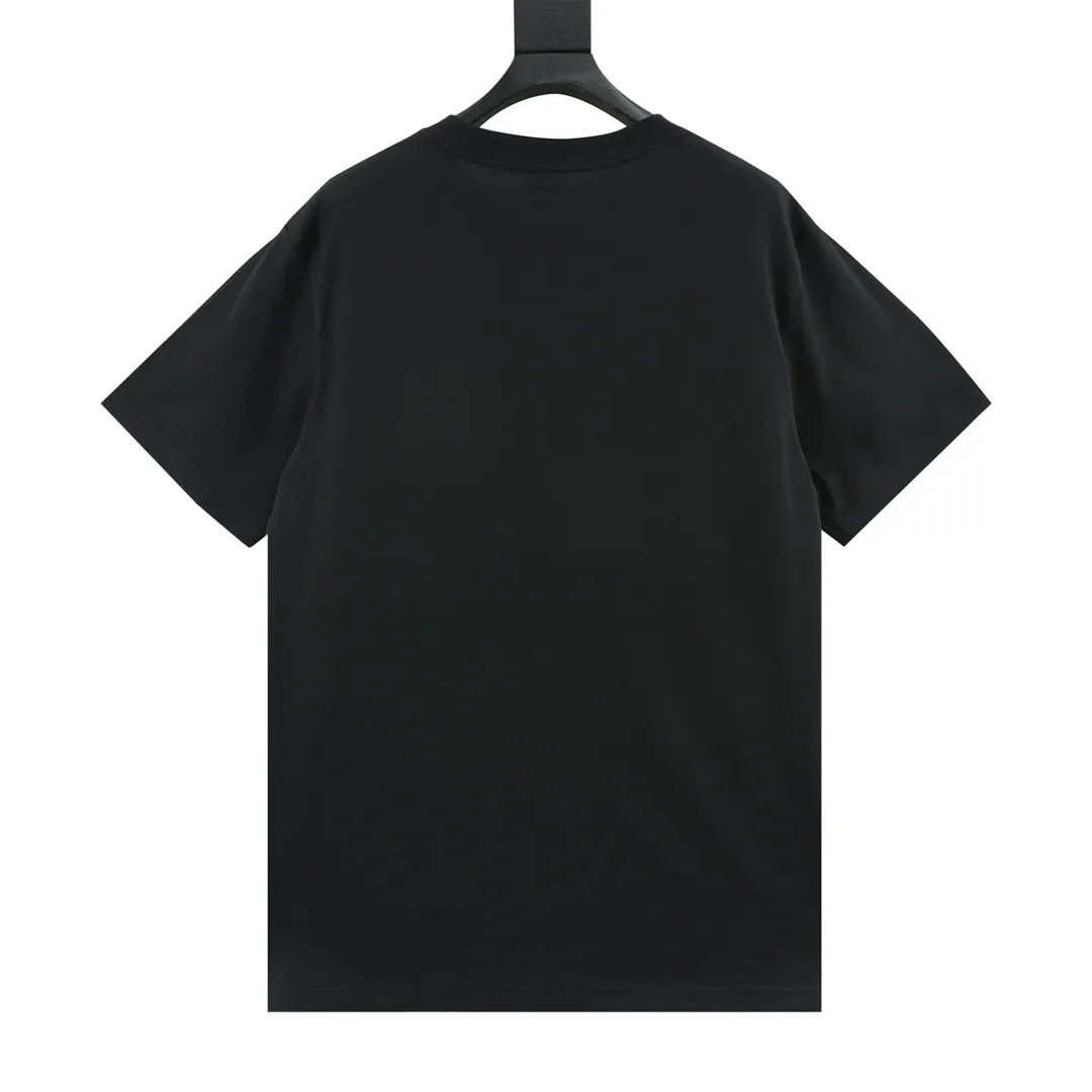 🅿️210 DIOR/Dior flocked archival letter printed short-sleeved T-shirt is woven with 24-count special compact cotton yarn. The weaving process requires high standards and requires the use of advanced looms and high-quality raw materials. Flocking printing is a special printing process that first uses an adhesive to stick fiber nap to the fabric, and then combines the fiber lint to the fabric. Size: XS-L