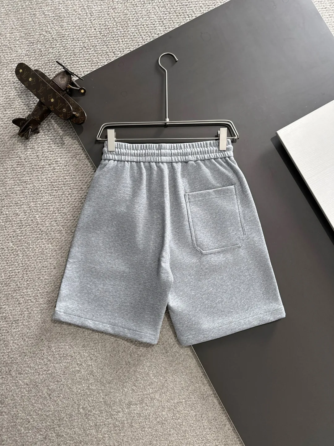 🅿️330 Next day shipping High-end goods Dior 2025 spring and summer new elastic band casual shorts, custom-made fabrics at the counter. High breathability and comfort, impeccable details, brand element design concept, reflecting high quality. It feels delicate and soft! It presents a casual cut and the upper body shape is great! Size: M-4XL