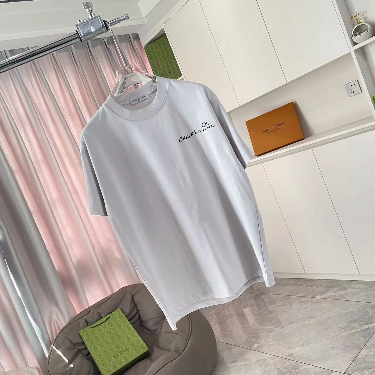 🅿️170 Dio Dior 2025 summer new style Personalized letter logo printing Short-sleeved T-shirt Customized fabric 300g Same style for men and women Color: Black White Pink Sky Blue Iron Gray Size: S M L XL XXL Five codes ​